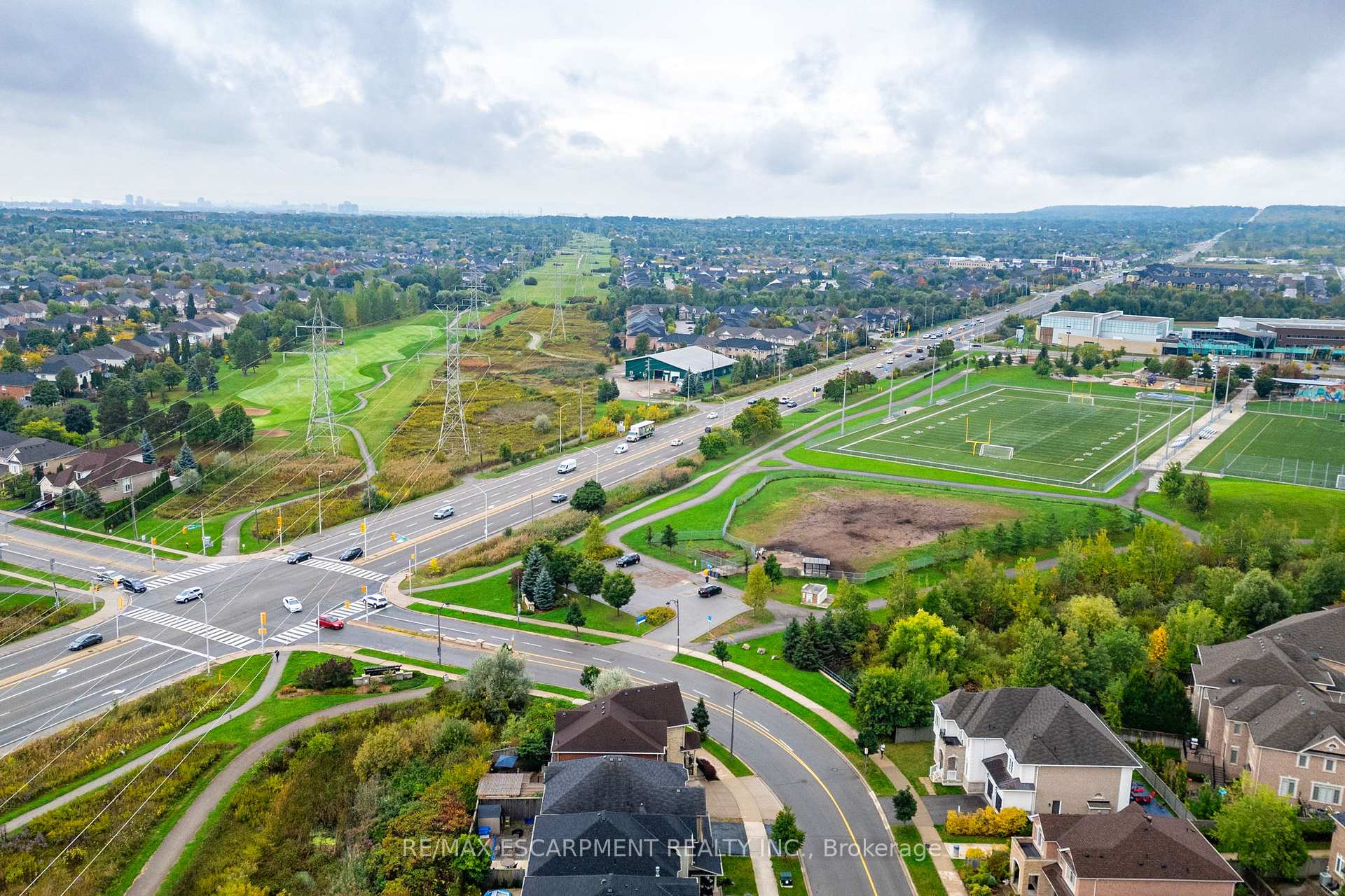 Photo 39 of 4610 Cornerstone Drive, Burlington, Alton — HOMEH