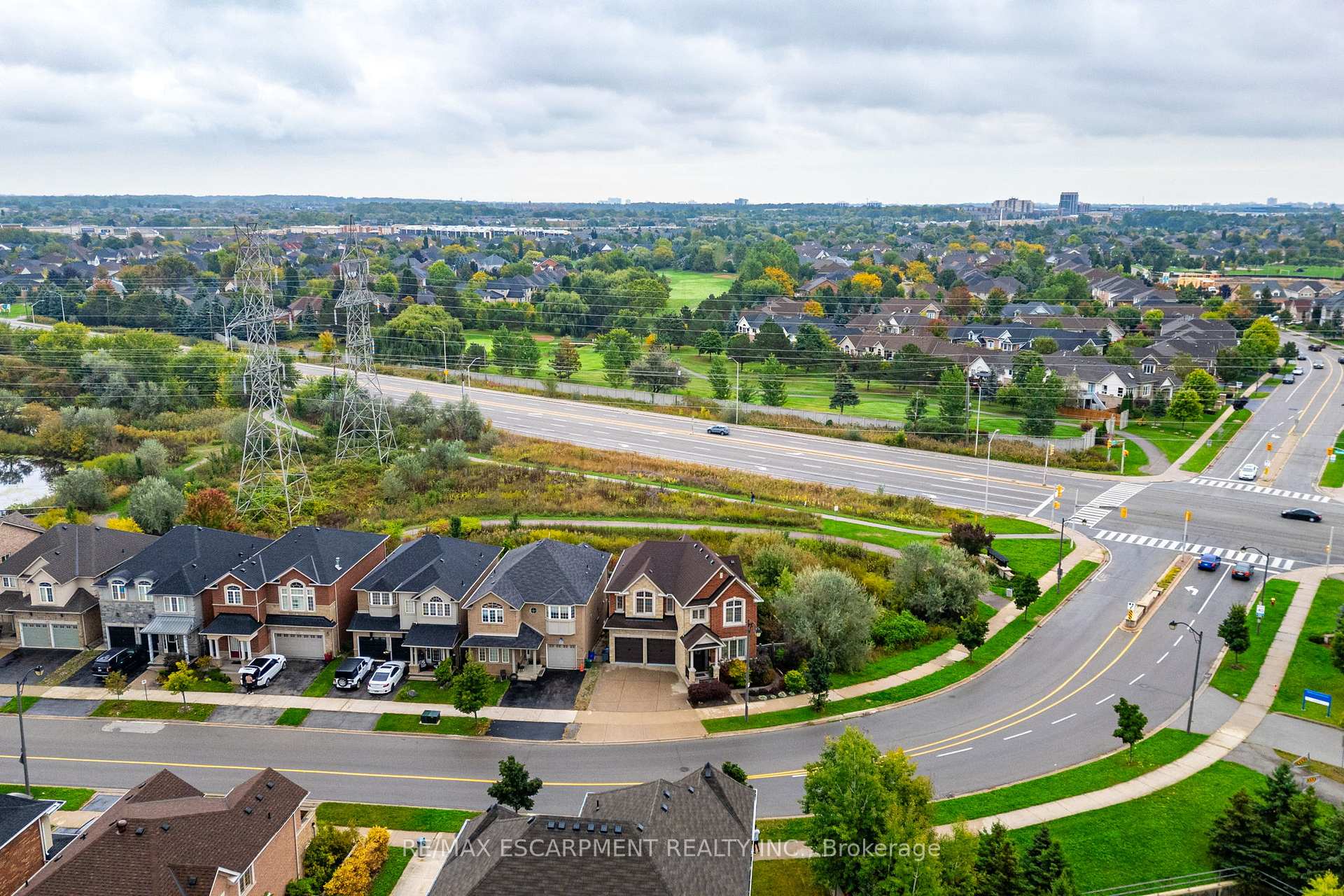 Photo 40 of 4610 Cornerstone Drive, Burlington, Alton — HOMEH