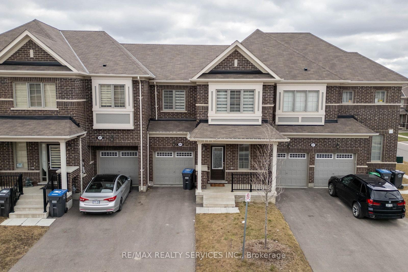Photo 1 of 29 Circus Crescent N, Brampton, Northwest Brampton — HOMEH
