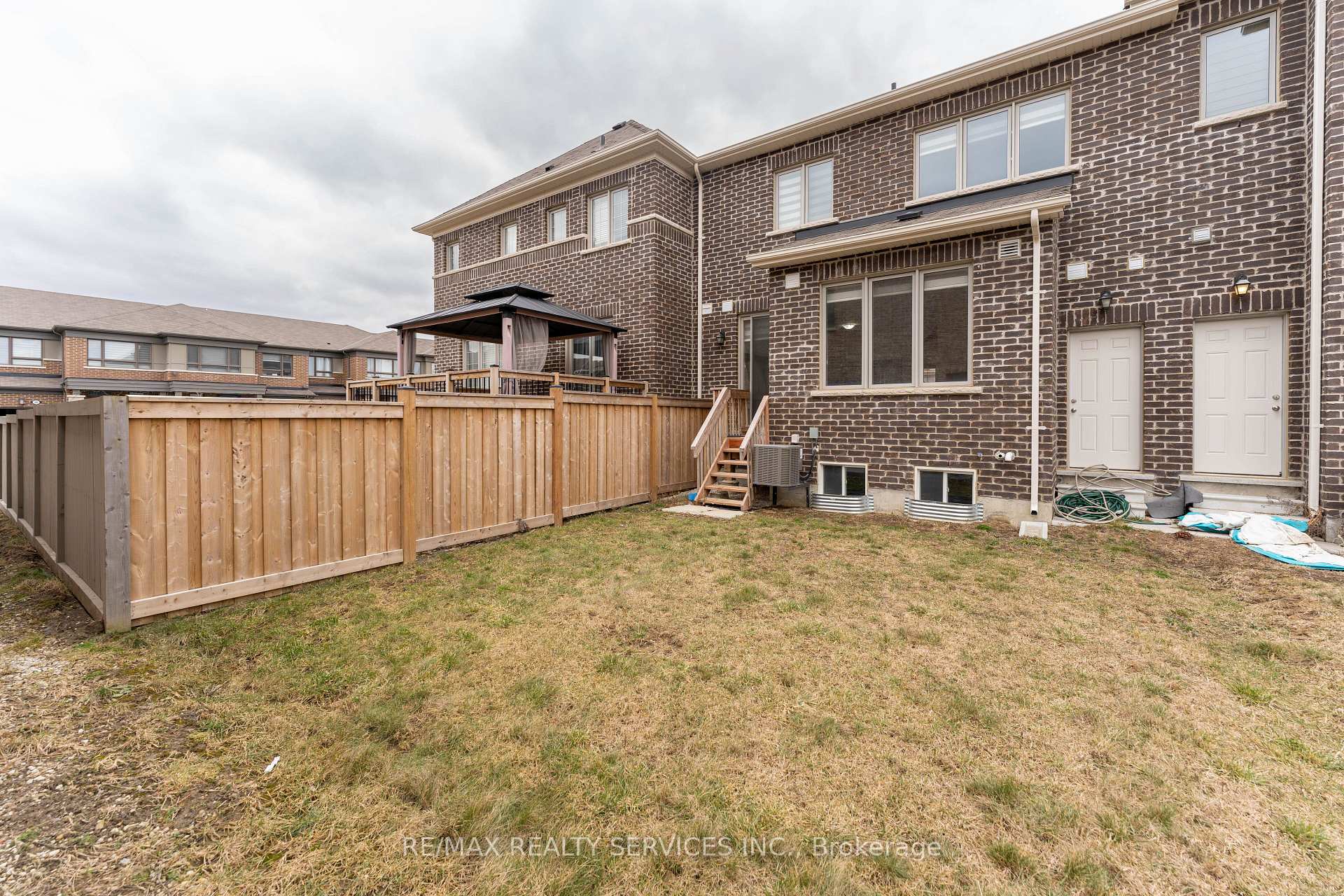 Photo 41 of 29 Circus Crescent N, Brampton, Northwest Brampton — HOMEH