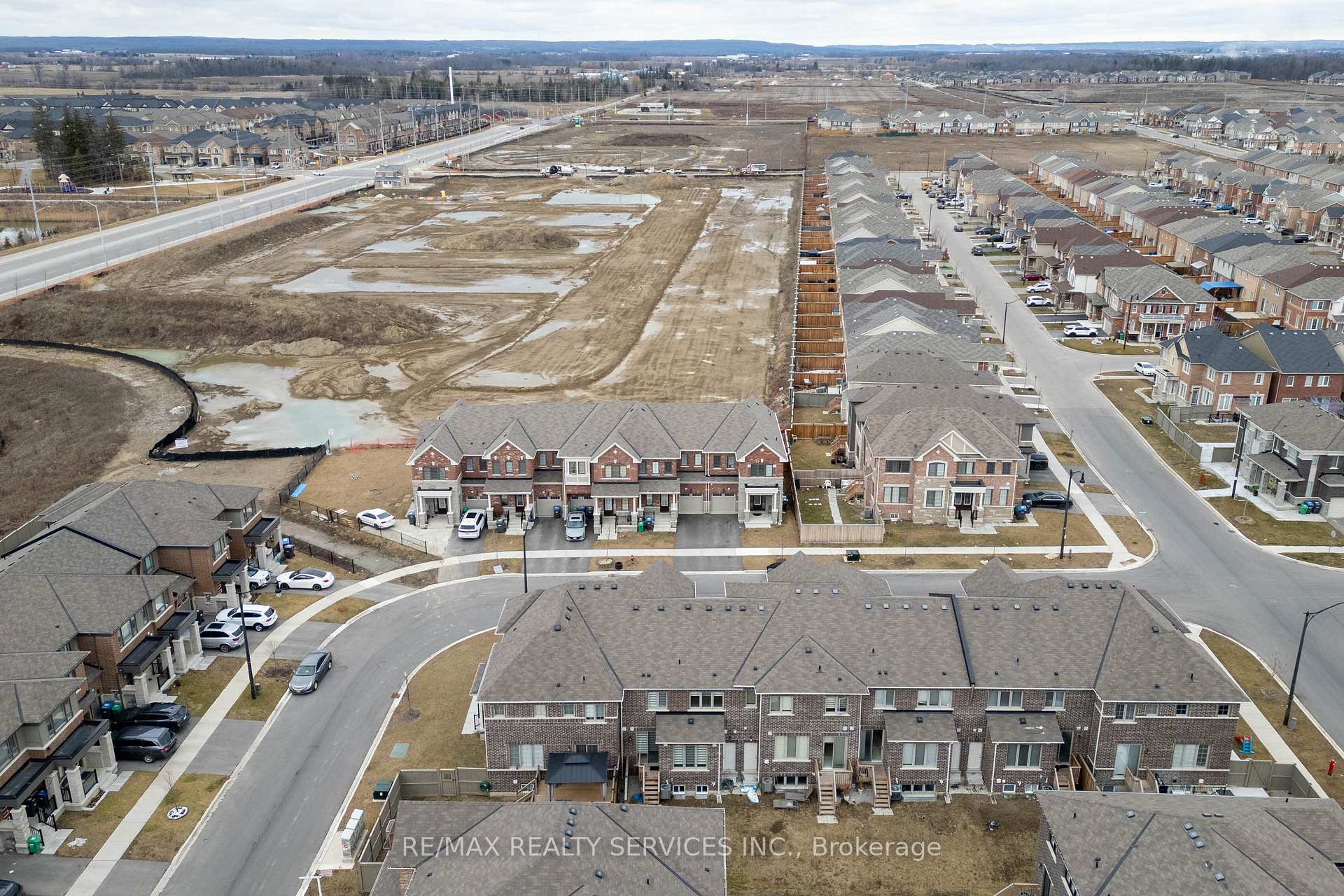 Photo 45 of 29 Circus Crescent N, Brampton, Northwest Brampton — HOMEH