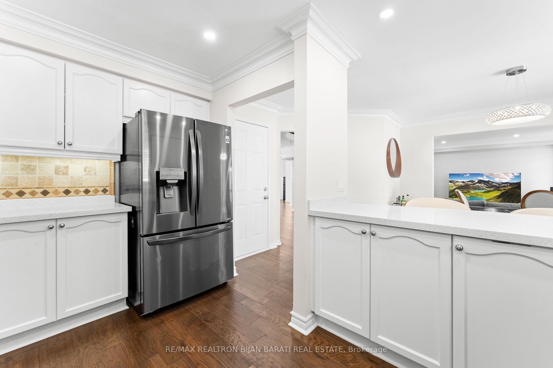 Photo 16 of 18 Monteith Crescent, Vaughan, Maple — HOMEH