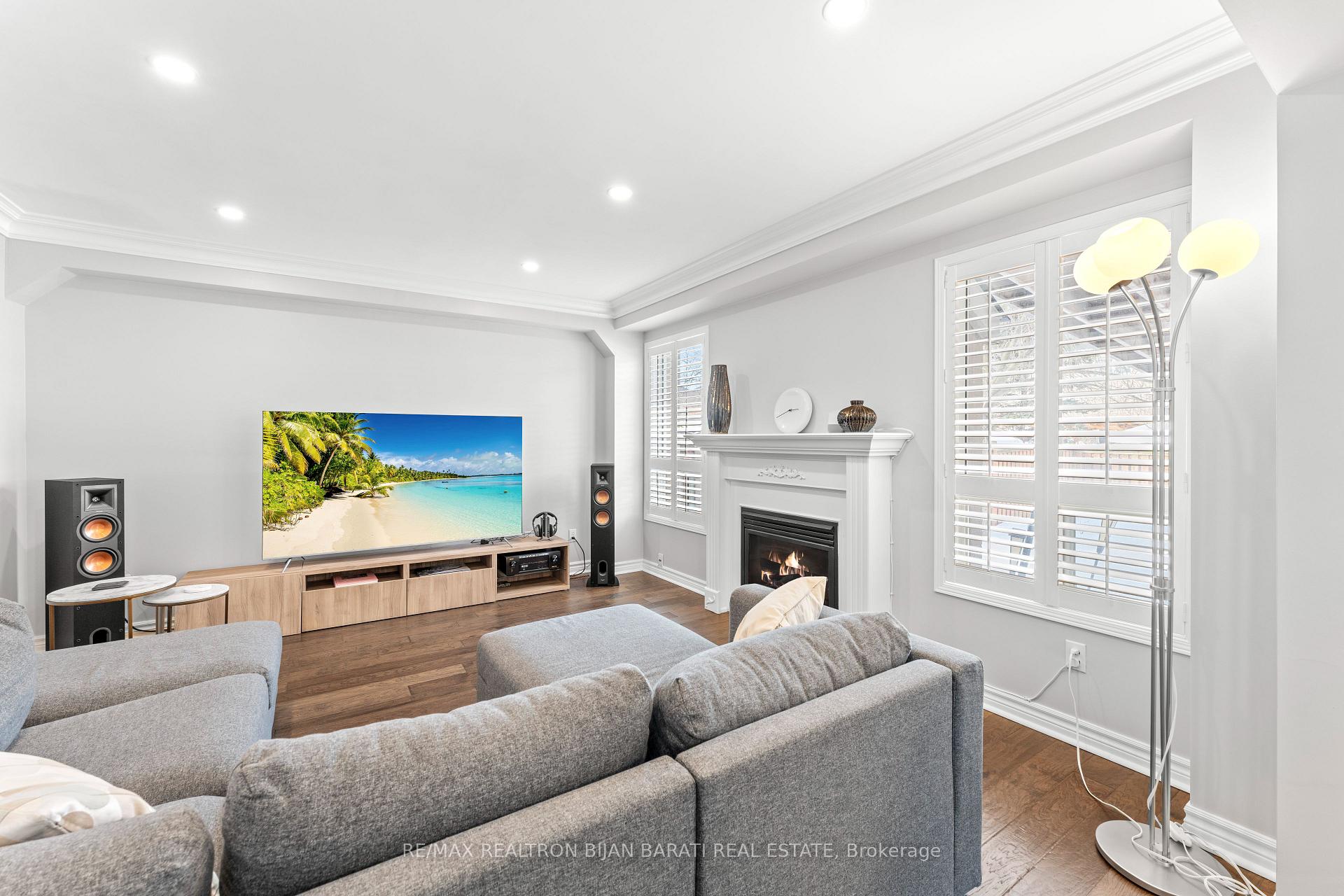 Photo 20 of 18 Monteith Crescent, Vaughan, Maple — HOMEH