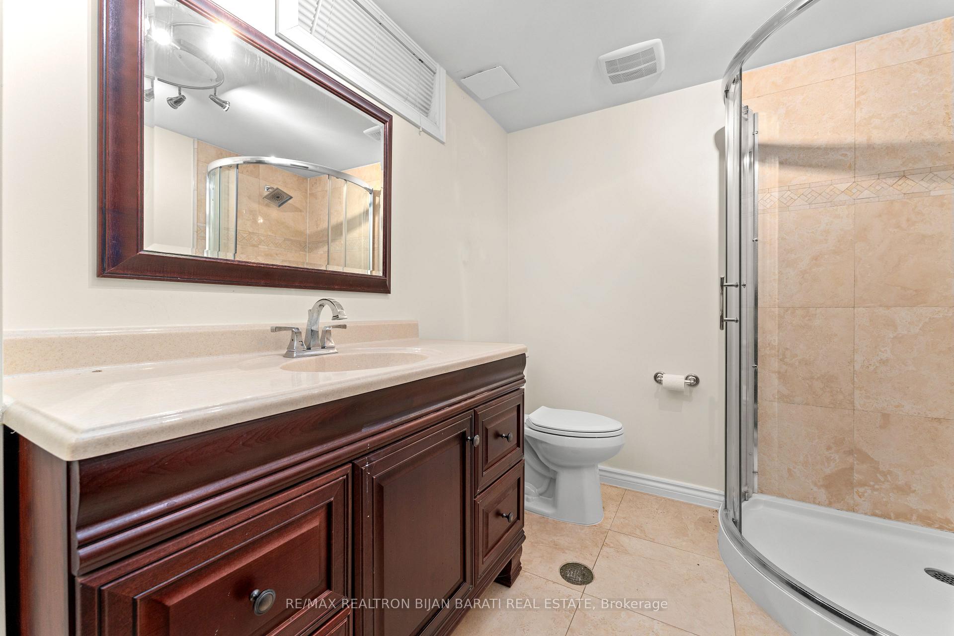 Photo 31 of 18 Monteith Crescent, Vaughan, Maple — HOMEH