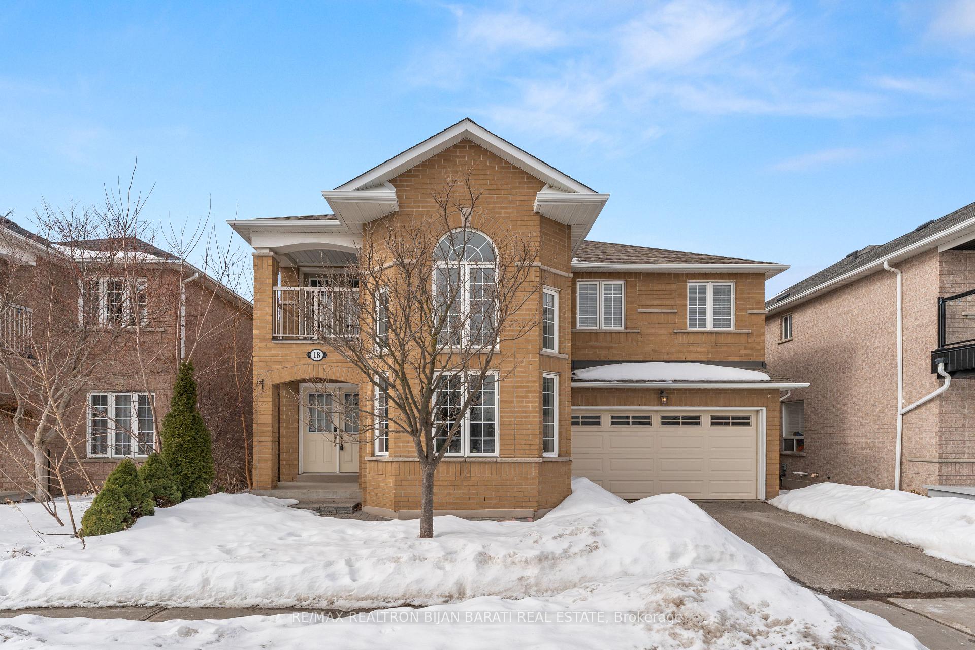 Photo 39 of 18 Monteith Crescent, Vaughan, Maple — HOMEH