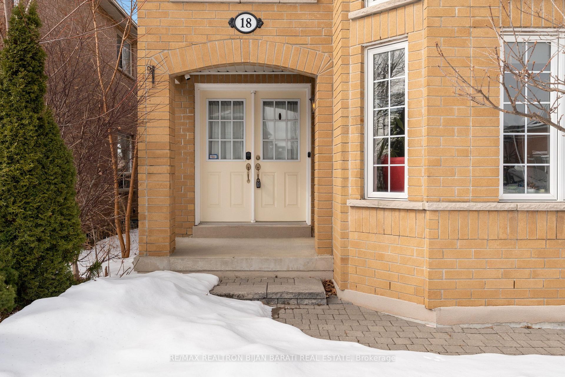 Photo 40 of 18 Monteith Crescent, Vaughan, Maple — HOMEH