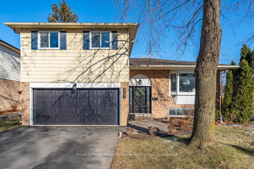 Front of 2187 Blackburn Court