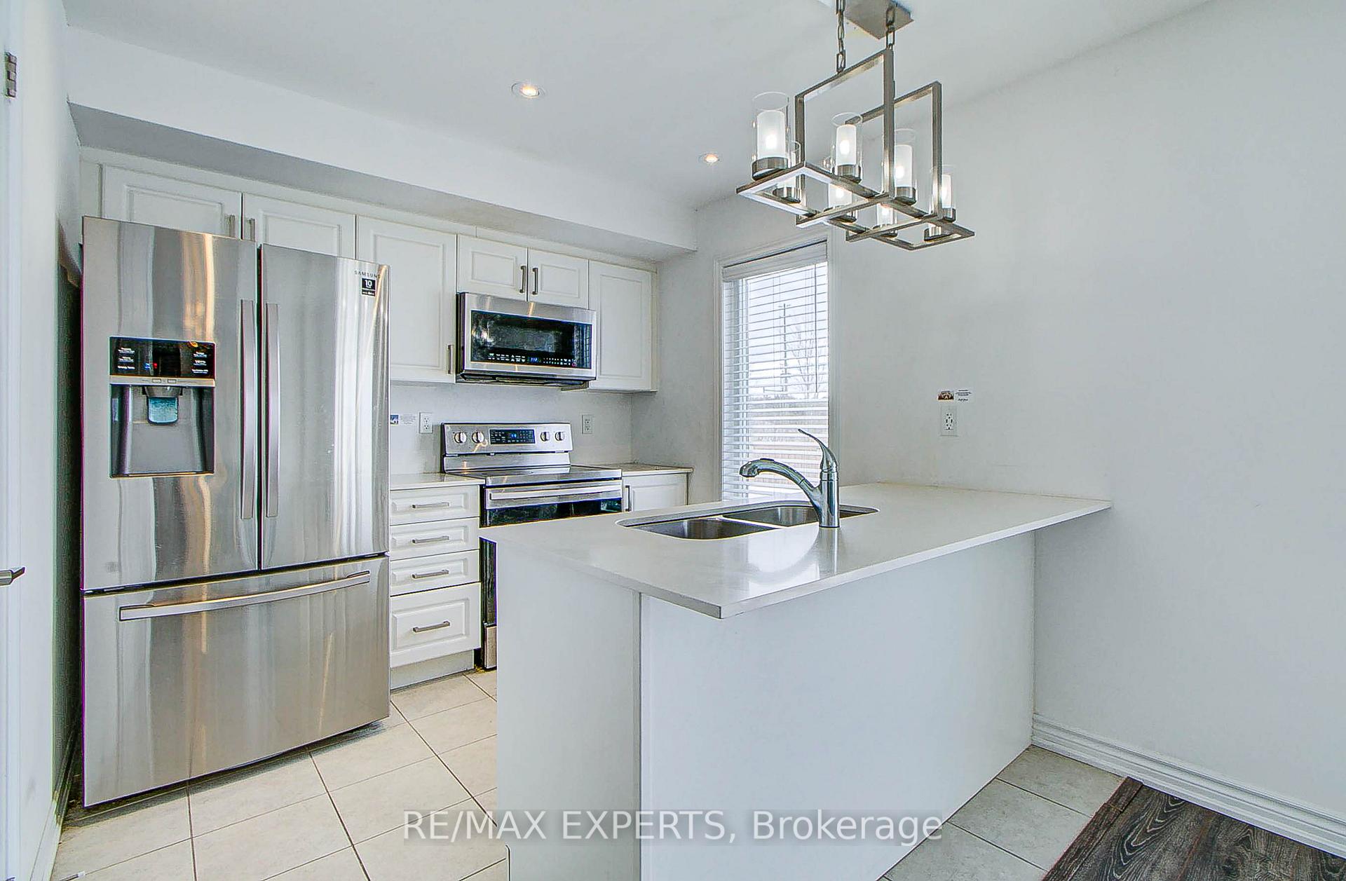 Photo 12 of 8 Brown Bear Street NW, Barrie, Rural Barrie Southwest — HOMEH