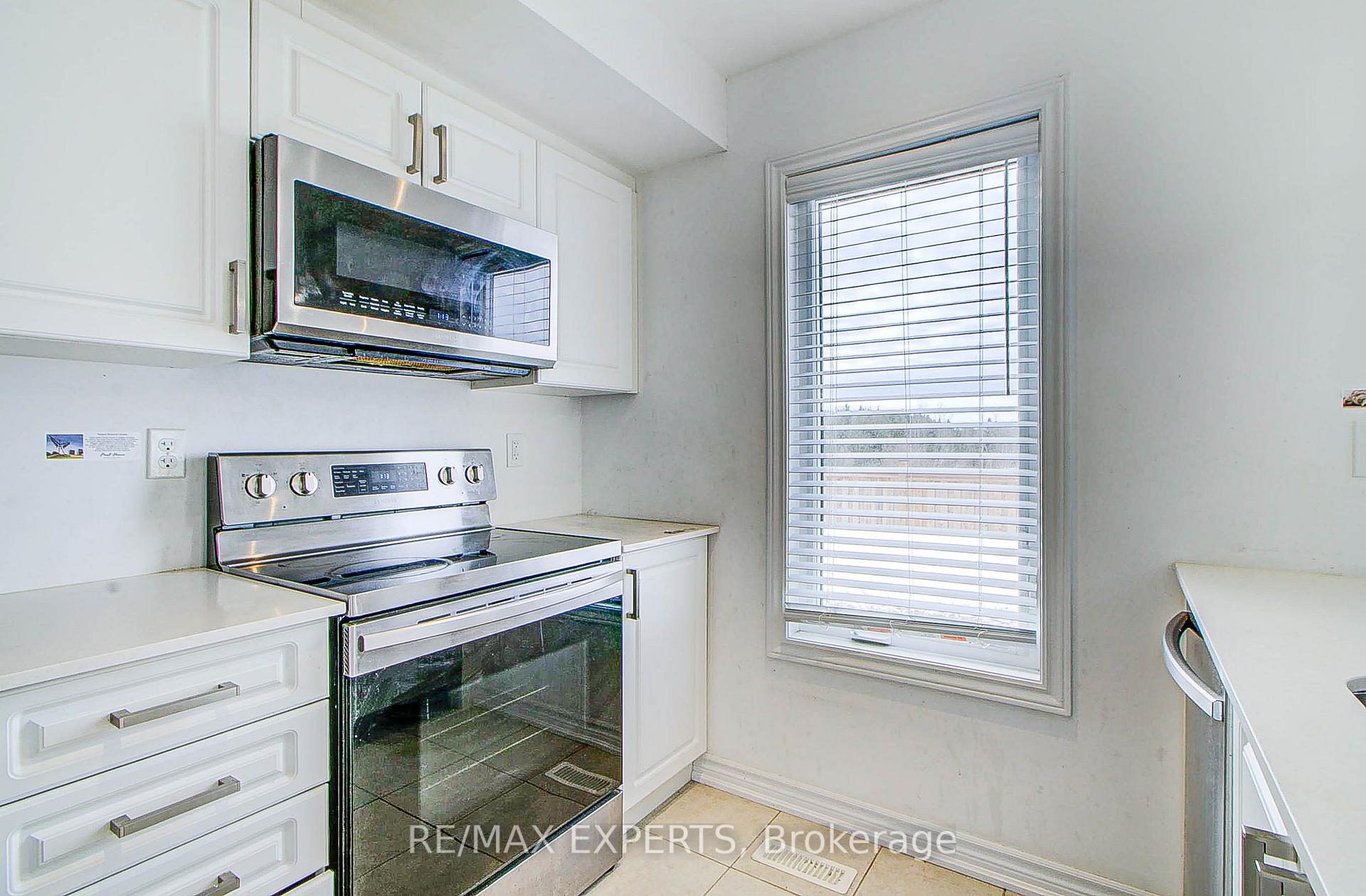 Photo 14 of 8 Brown Bear Street NW, Barrie, Rural Barrie Southwest — HOMEH