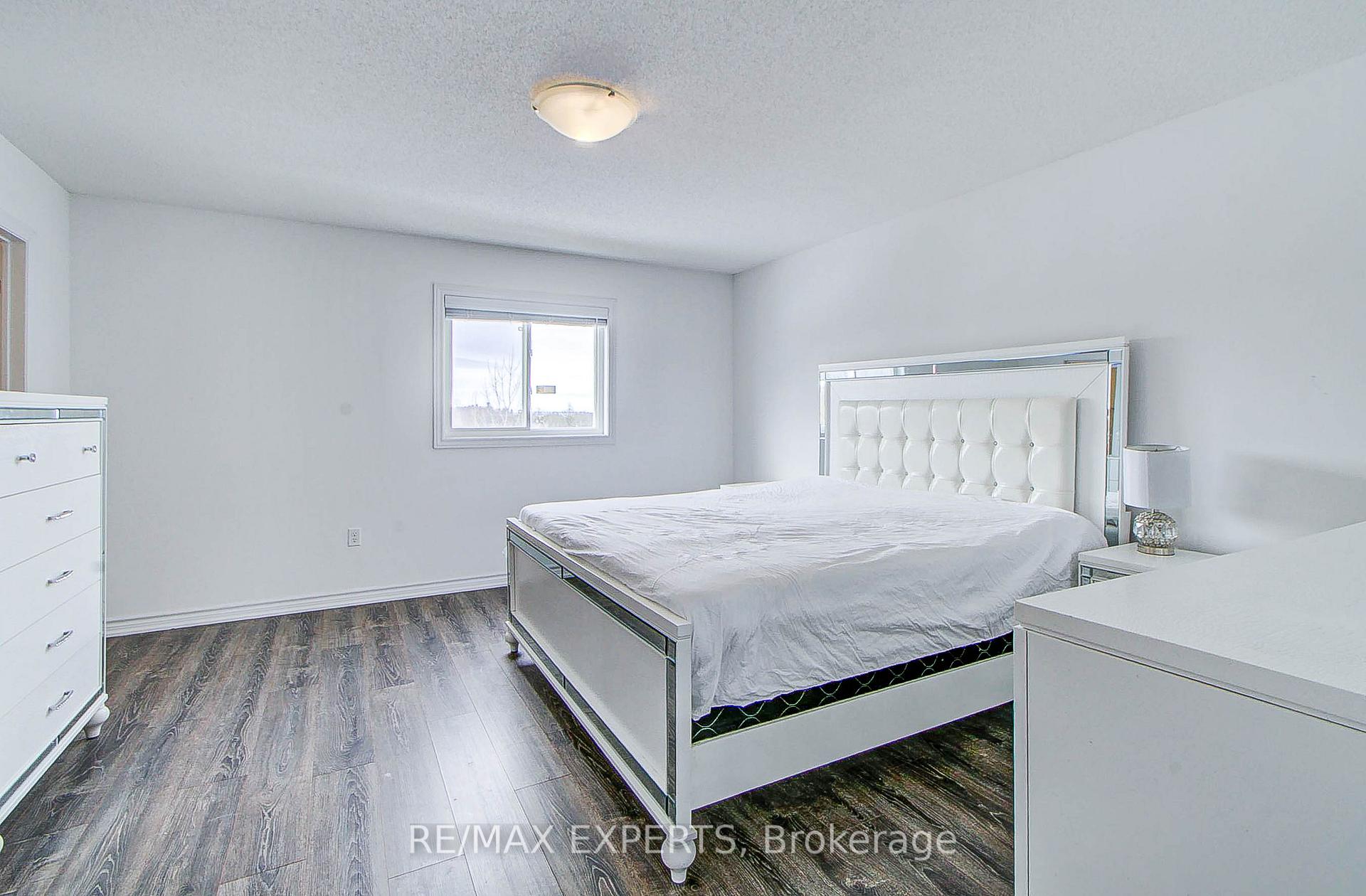 Photo 16 of 8 Brown Bear Street NW, Barrie, Rural Barrie Southwest — HOMEH