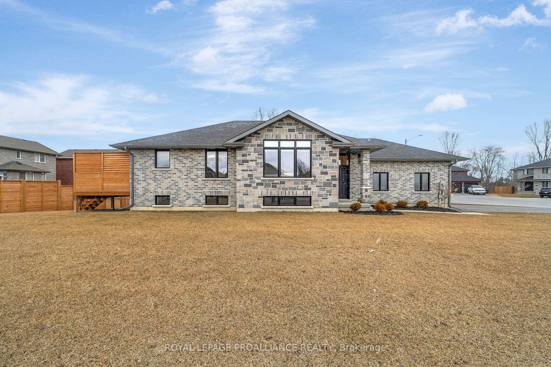 Photo 1 of 16 Perth Court, Belleville, Belleville Ward — HOMEH