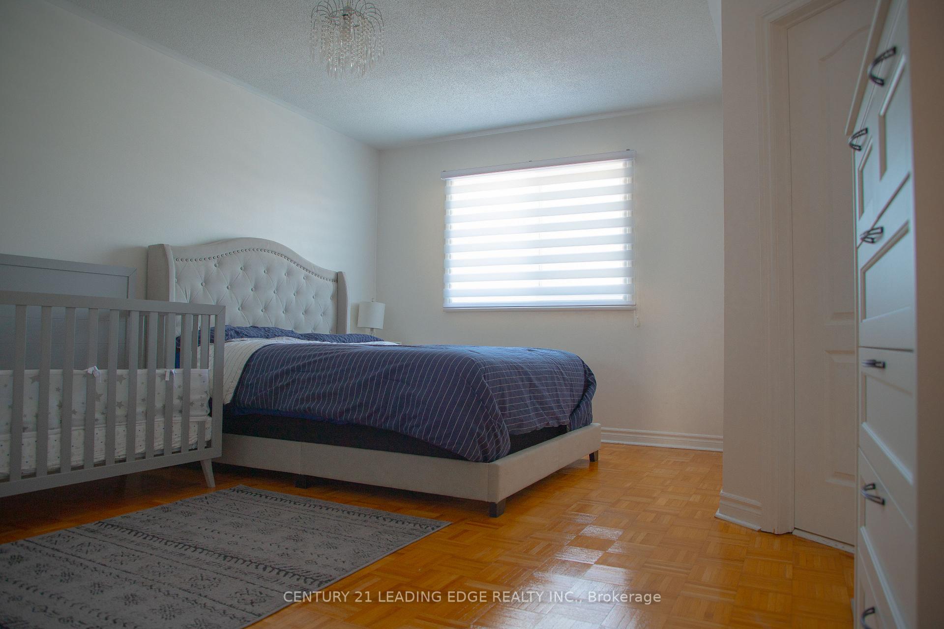 Photo 13 of 20 Del Francesco Way, Vaughan, Vellore Village — HOMEH