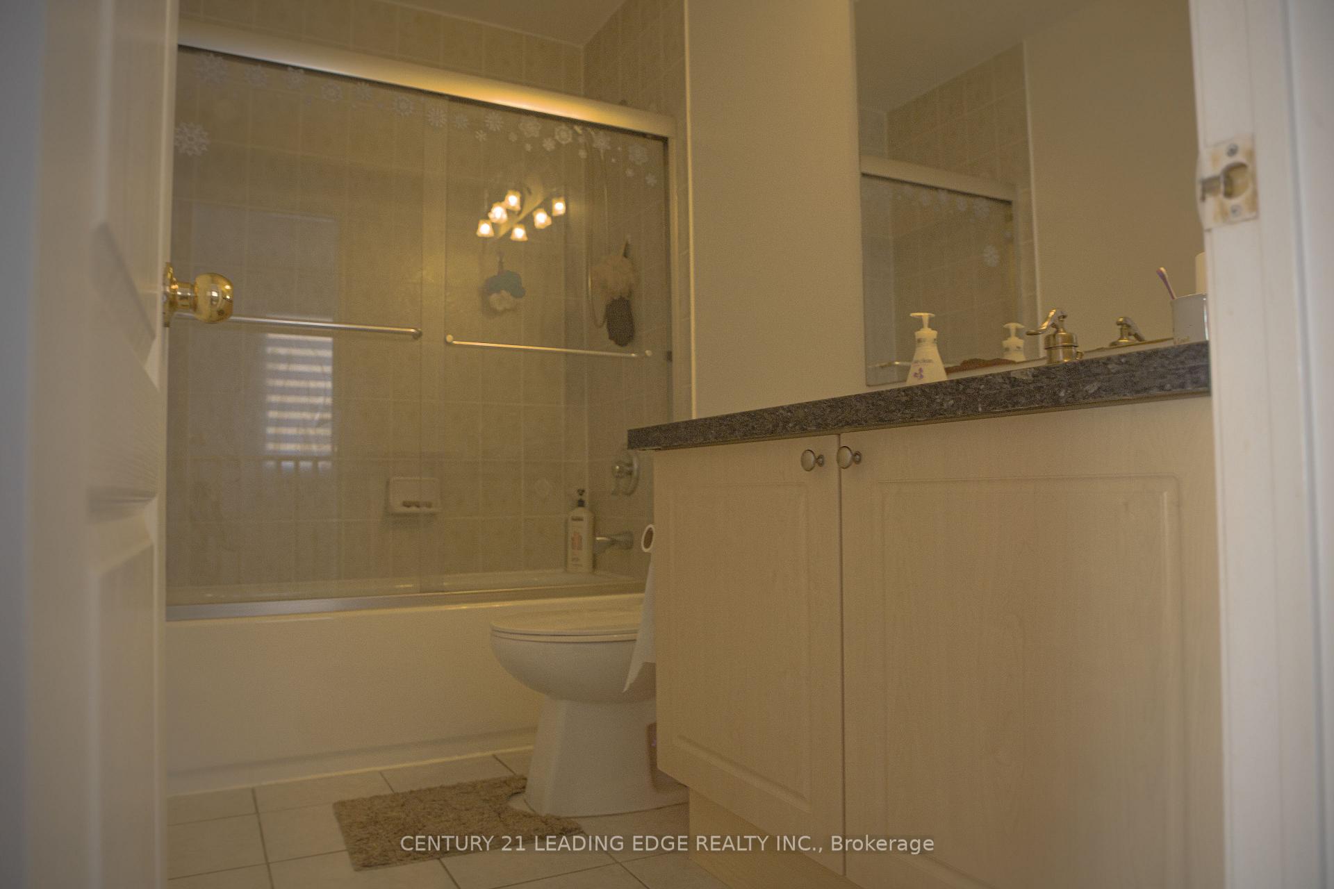 Photo 21 of 20 Del Francesco Way, Vaughan, Vellore Village — HOMEH