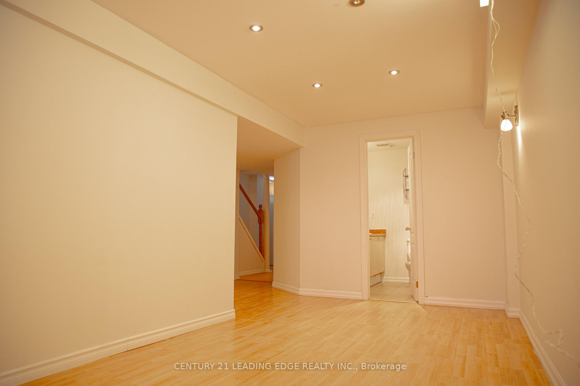 Photo 26 of 20 Del Francesco Way, Vaughan, Vellore Village — HOMEH