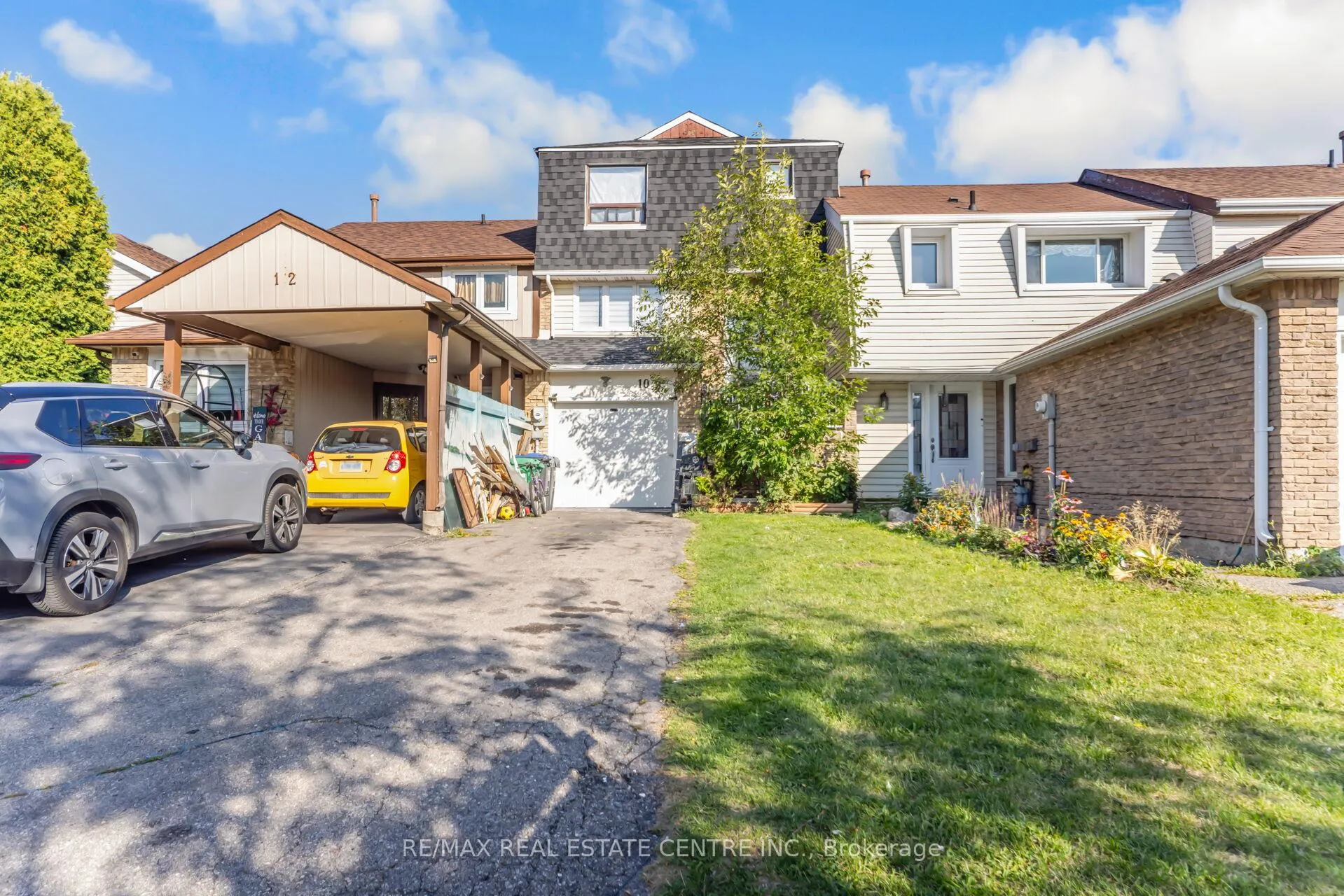 Front of 10 Fanshawe Drive