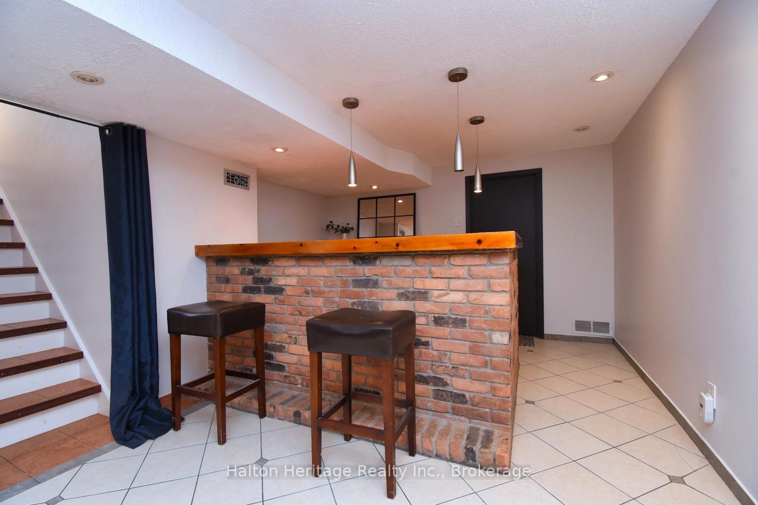 Photo 20 of 454 Evergreen Avenue, Hamilton, Ancaster — HOMEH