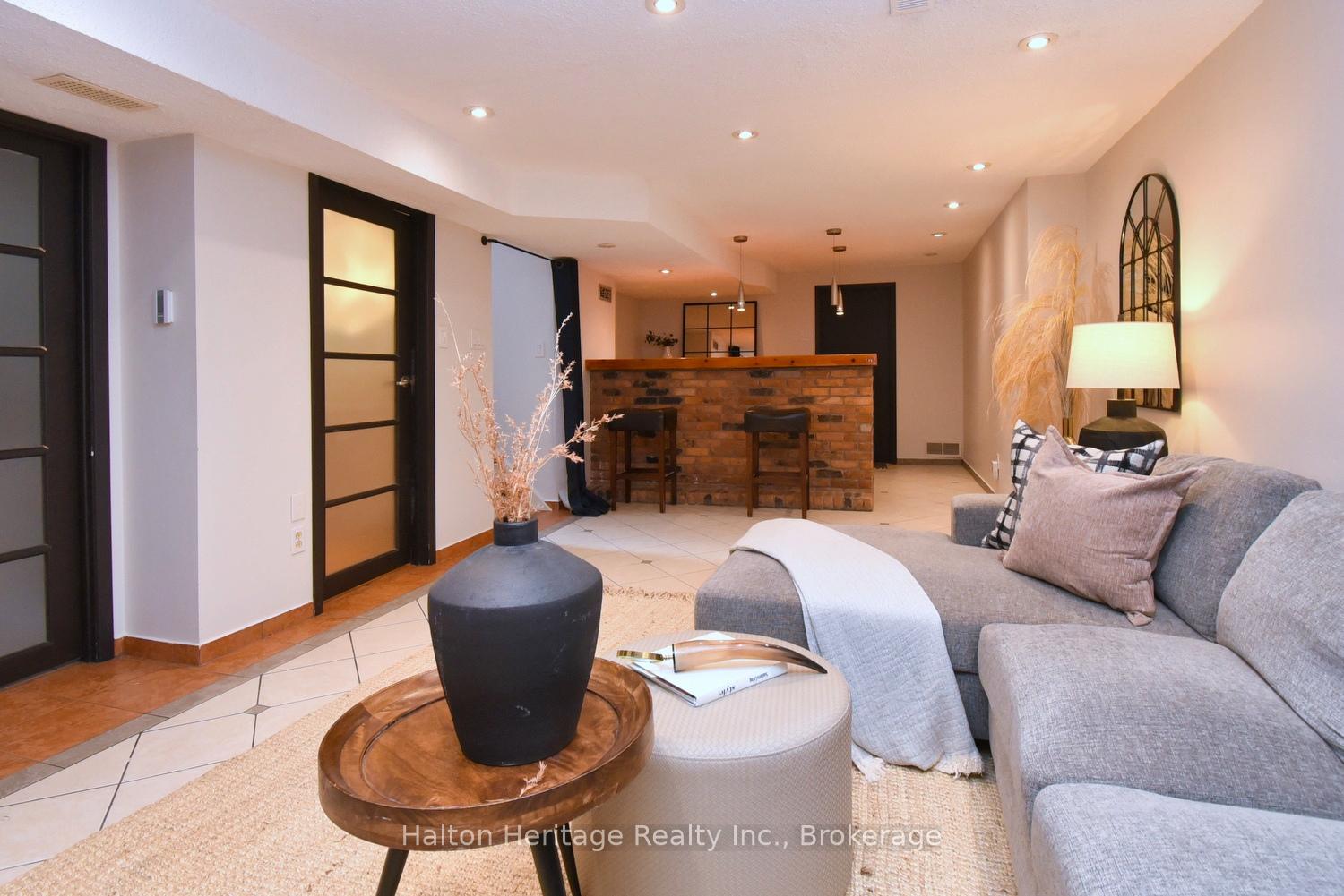 Photo 22 of 454 Evergreen Avenue, Hamilton, Ancaster — HOMEH