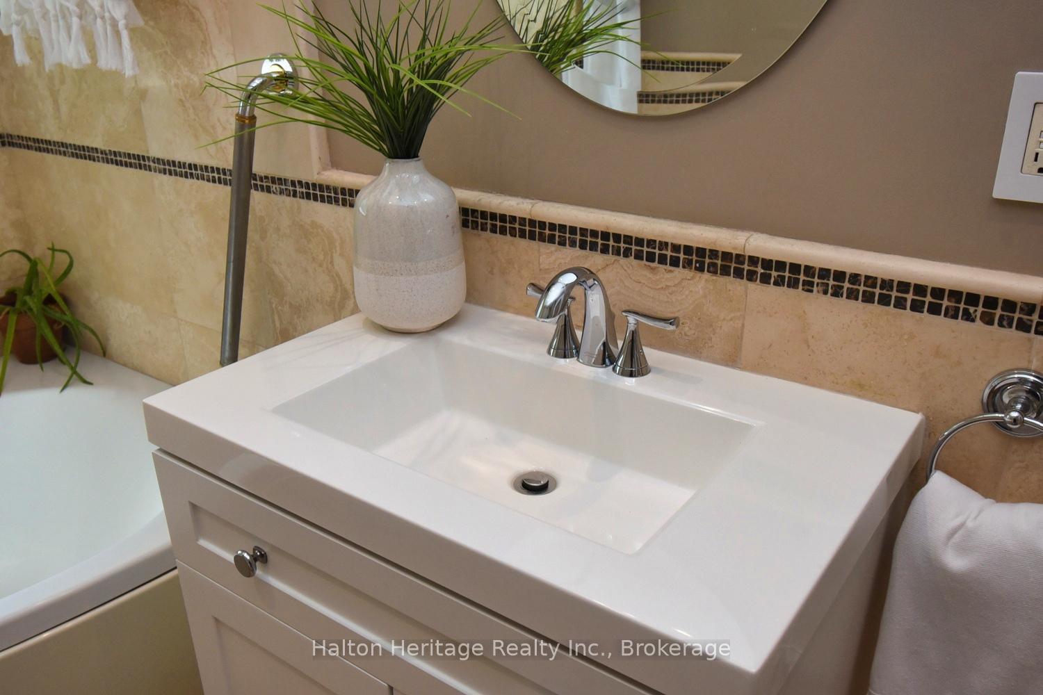 Photo 31 of 454 Evergreen Avenue, Hamilton, Ancaster — HOMEH