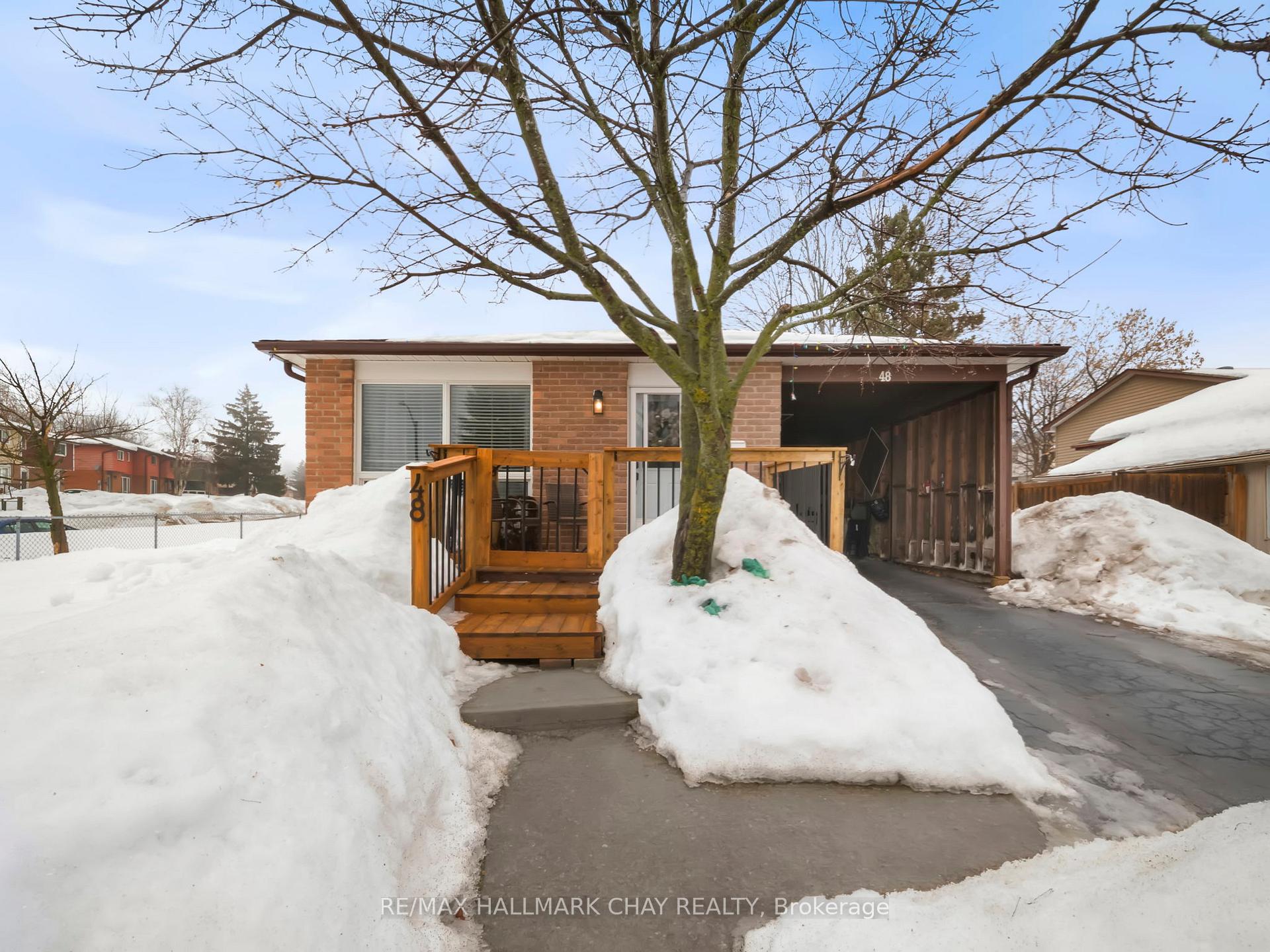 Photo 1 of 48 Austen Lane, Barrie, Letitia Heights — HOMEH