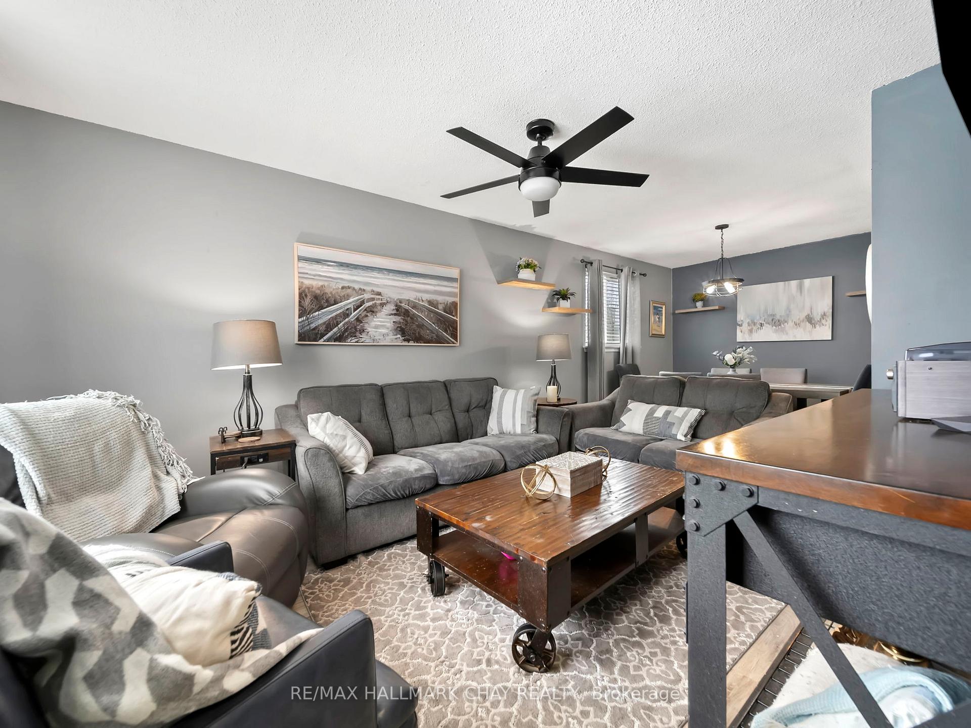 Photo 13 of 48 Austen Lane, Barrie, Letitia Heights — HOMEH