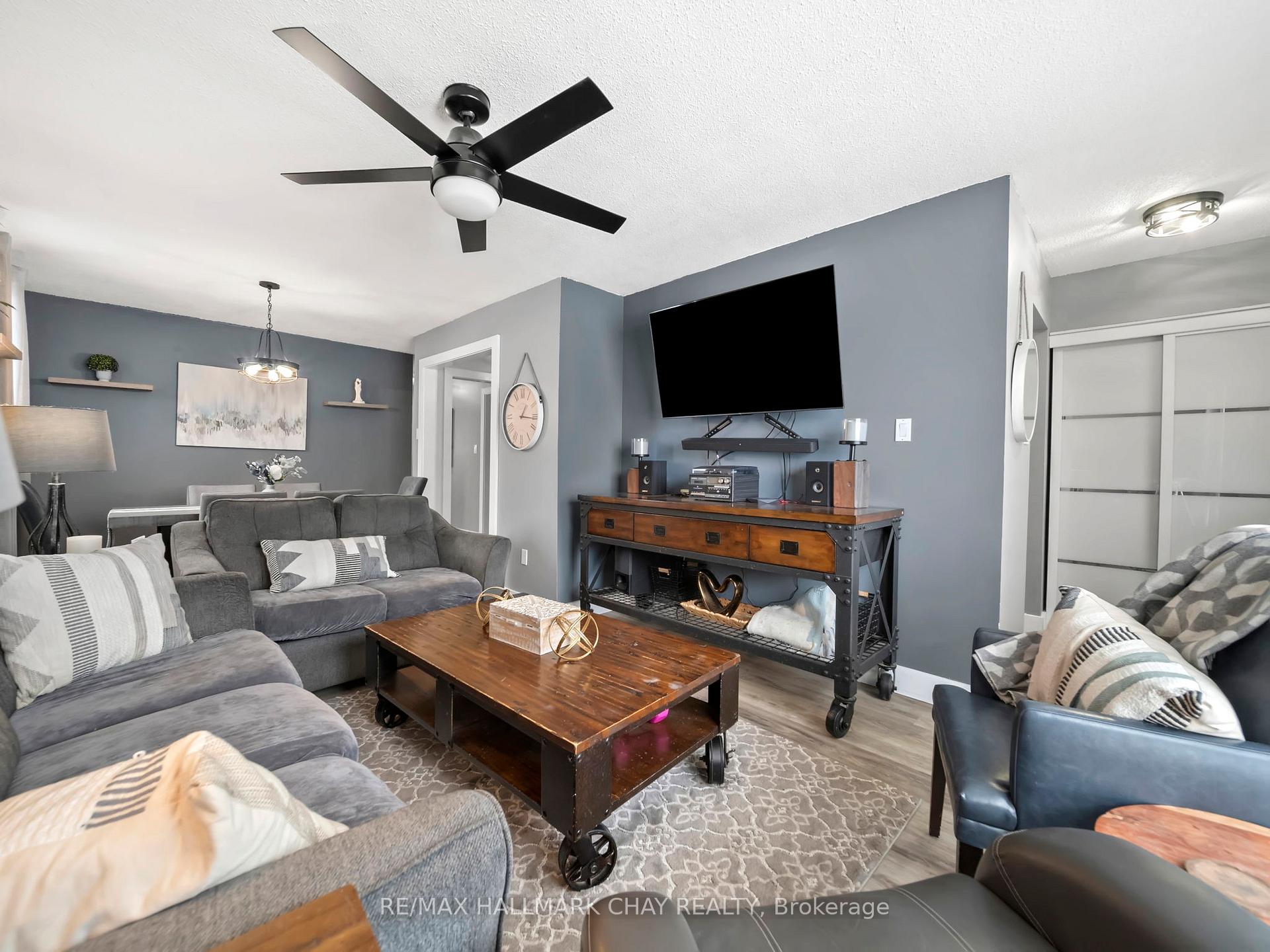 Photo 14 of 48 Austen Lane, Barrie, Letitia Heights — HOMEH