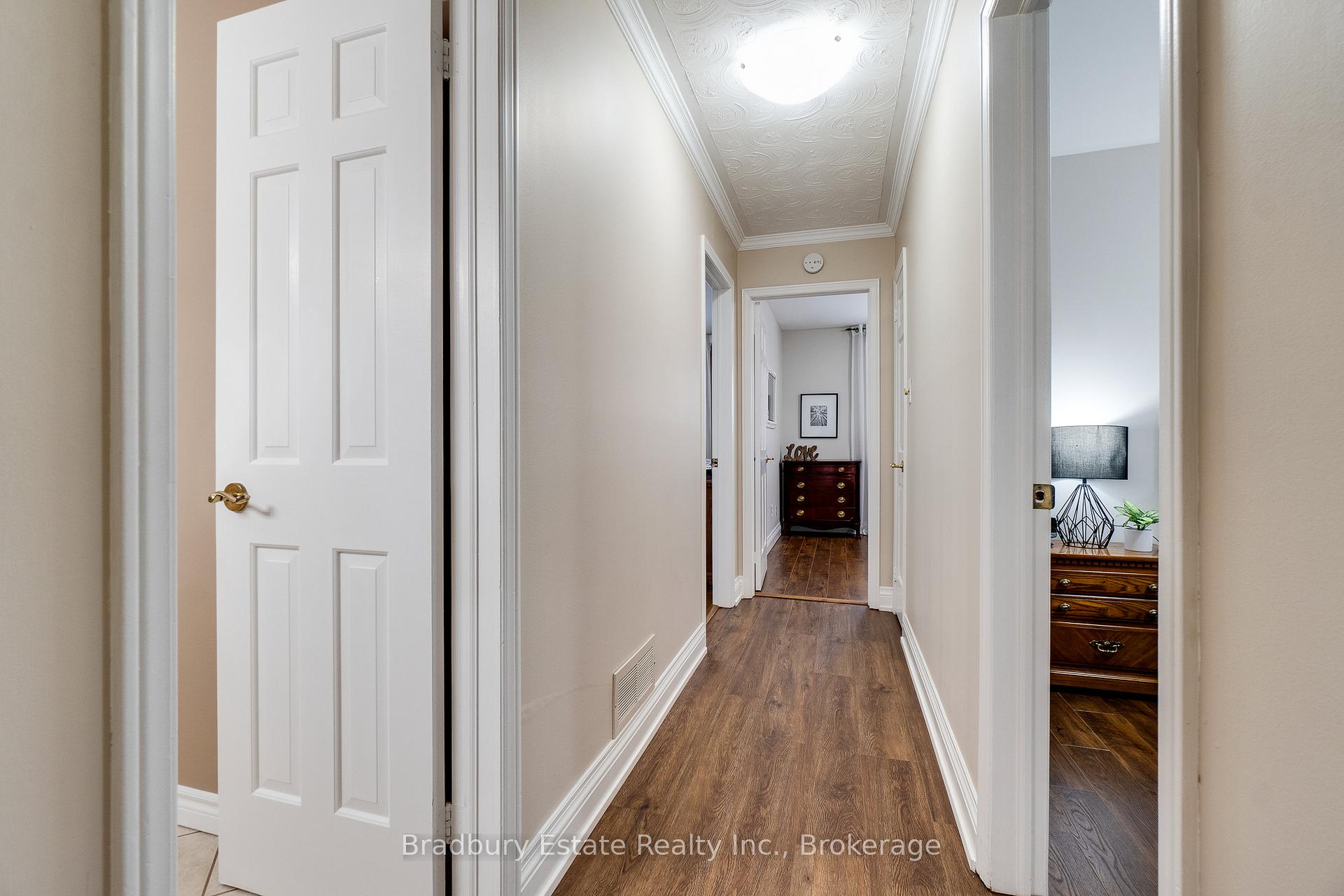Photo 17 of 2232 Ireland Drive, Burlington, Mountainside — HOMEH