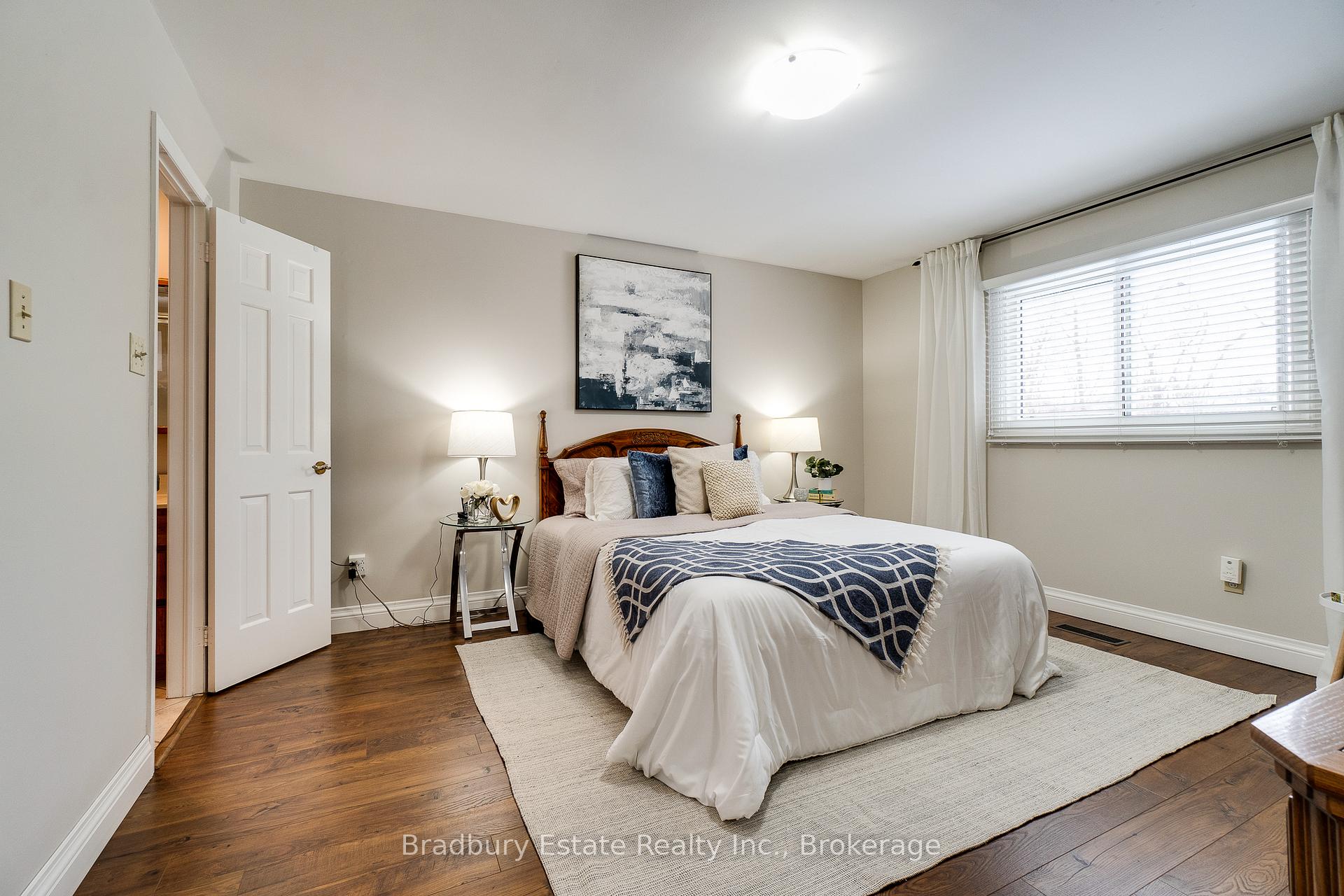 Photo 18 of 2232 Ireland Drive, Burlington, Mountainside — HOMEH
