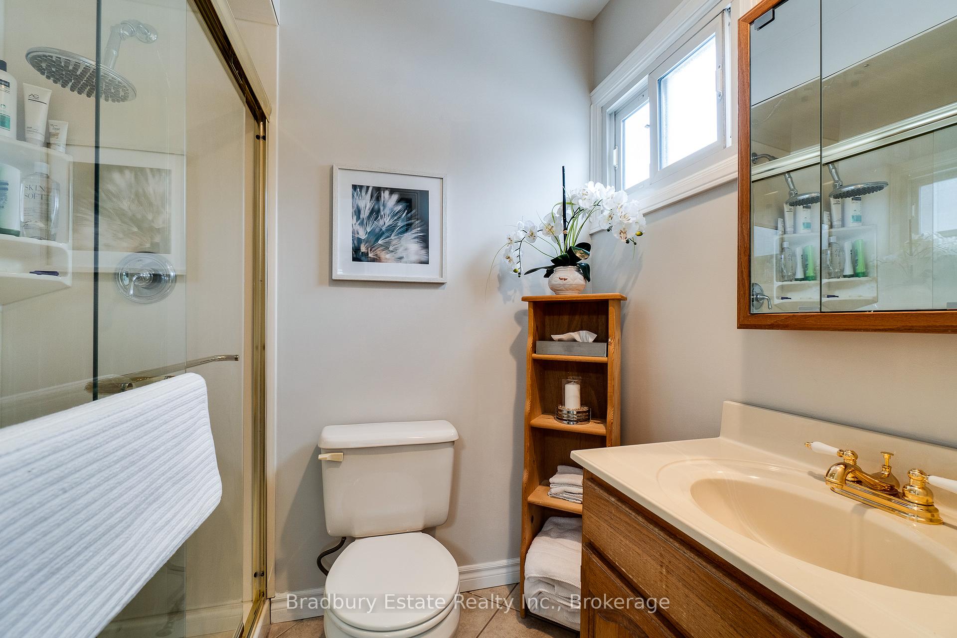 Photo 20 of 2232 Ireland Drive, Burlington, Mountainside — HOMEH
