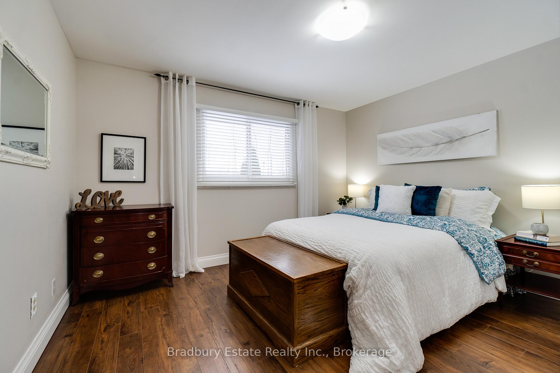 Photo 21 of 2232 Ireland Drive, Burlington, Mountainside — HOMEH