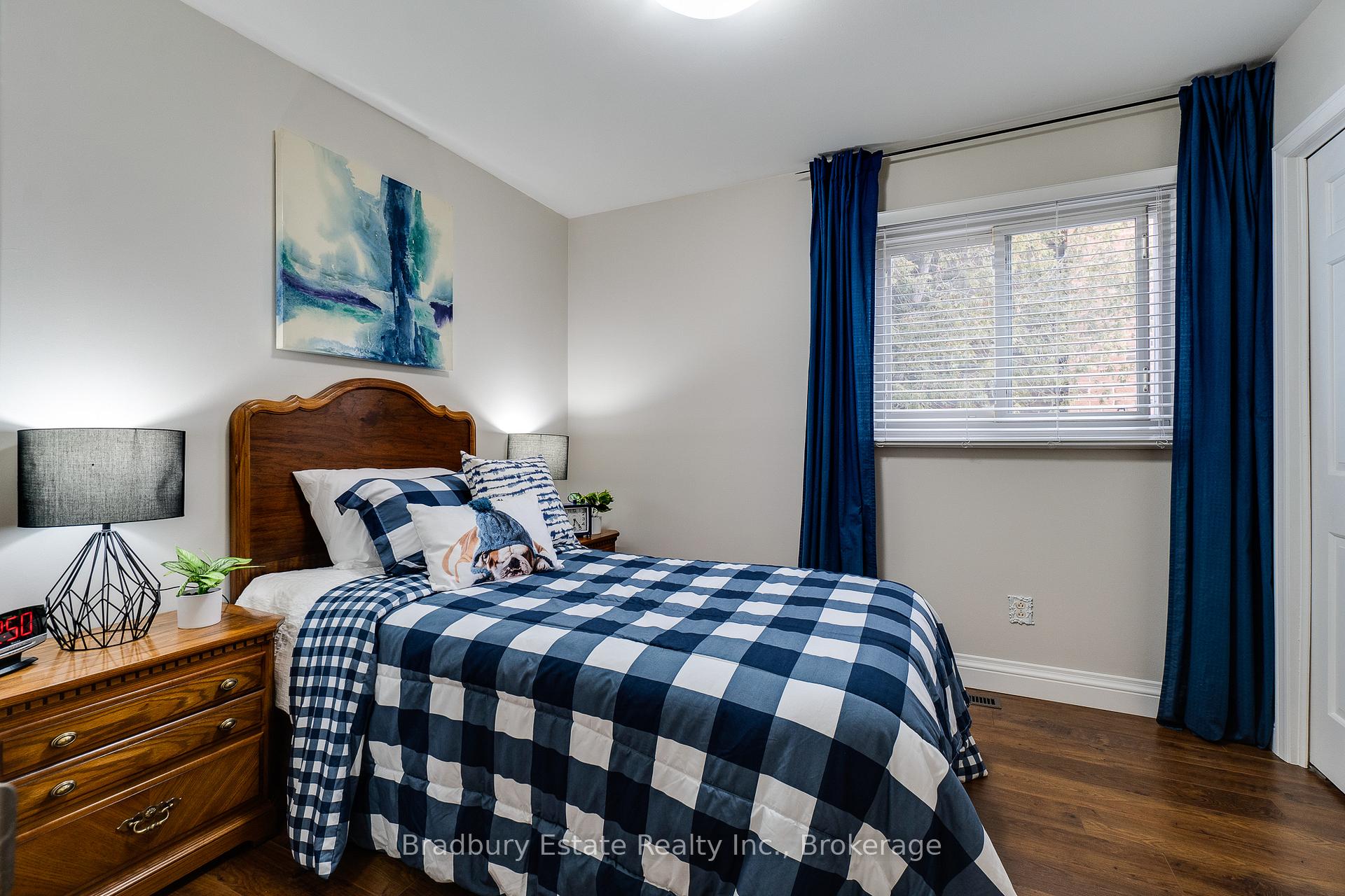 Photo 22 of 2232 Ireland Drive, Burlington, Mountainside — HOMEH