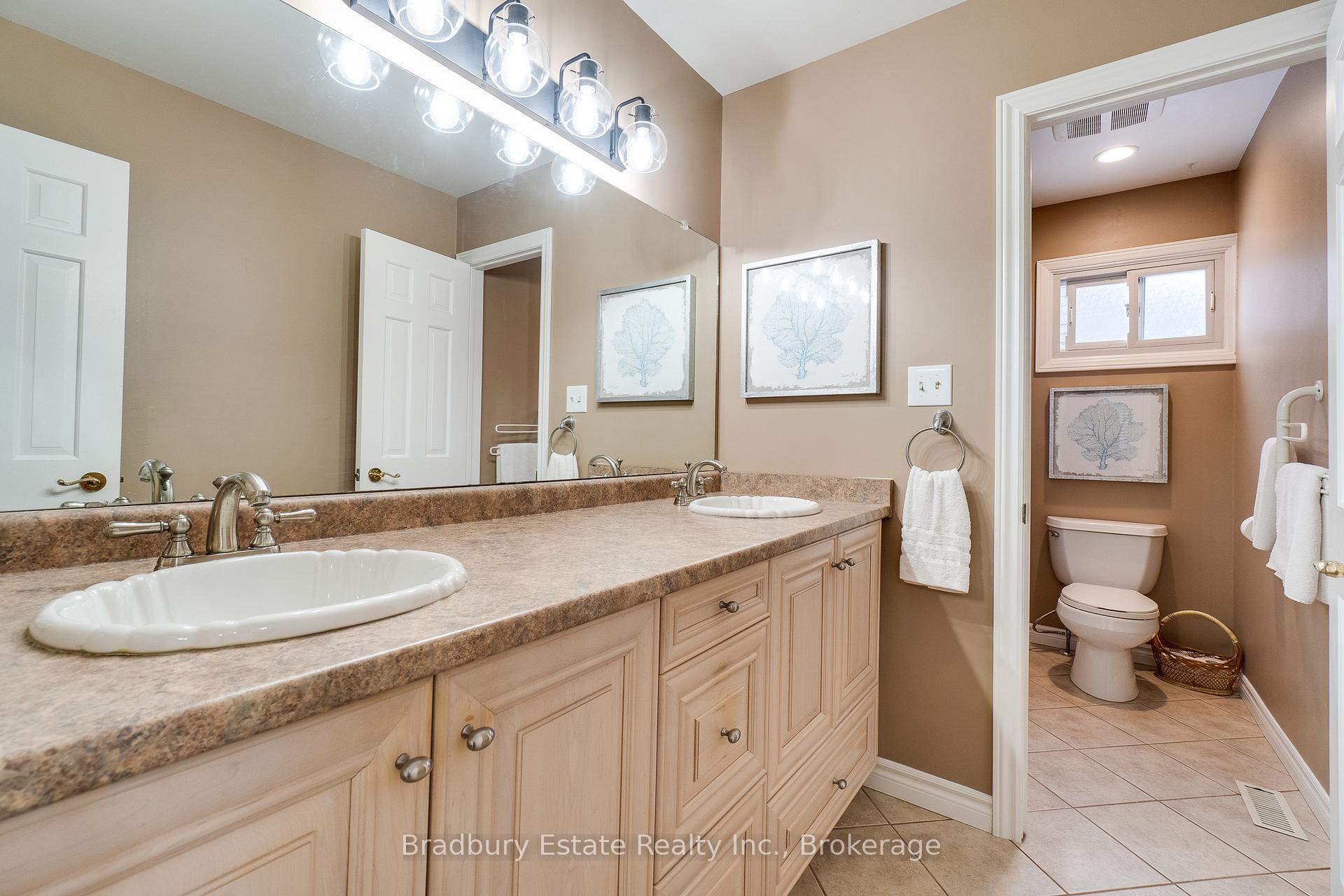 Photo 23 of 2232 Ireland Drive, Burlington, Mountainside — HOMEH