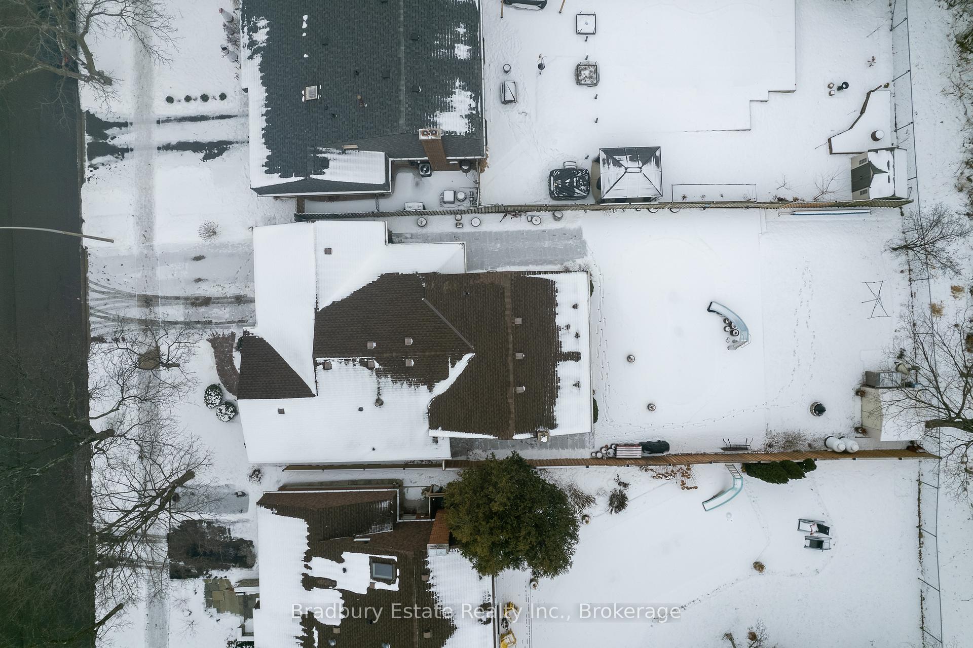 Photo 35 of 2232 Ireland Drive, Burlington, Mountainside — HOMEH