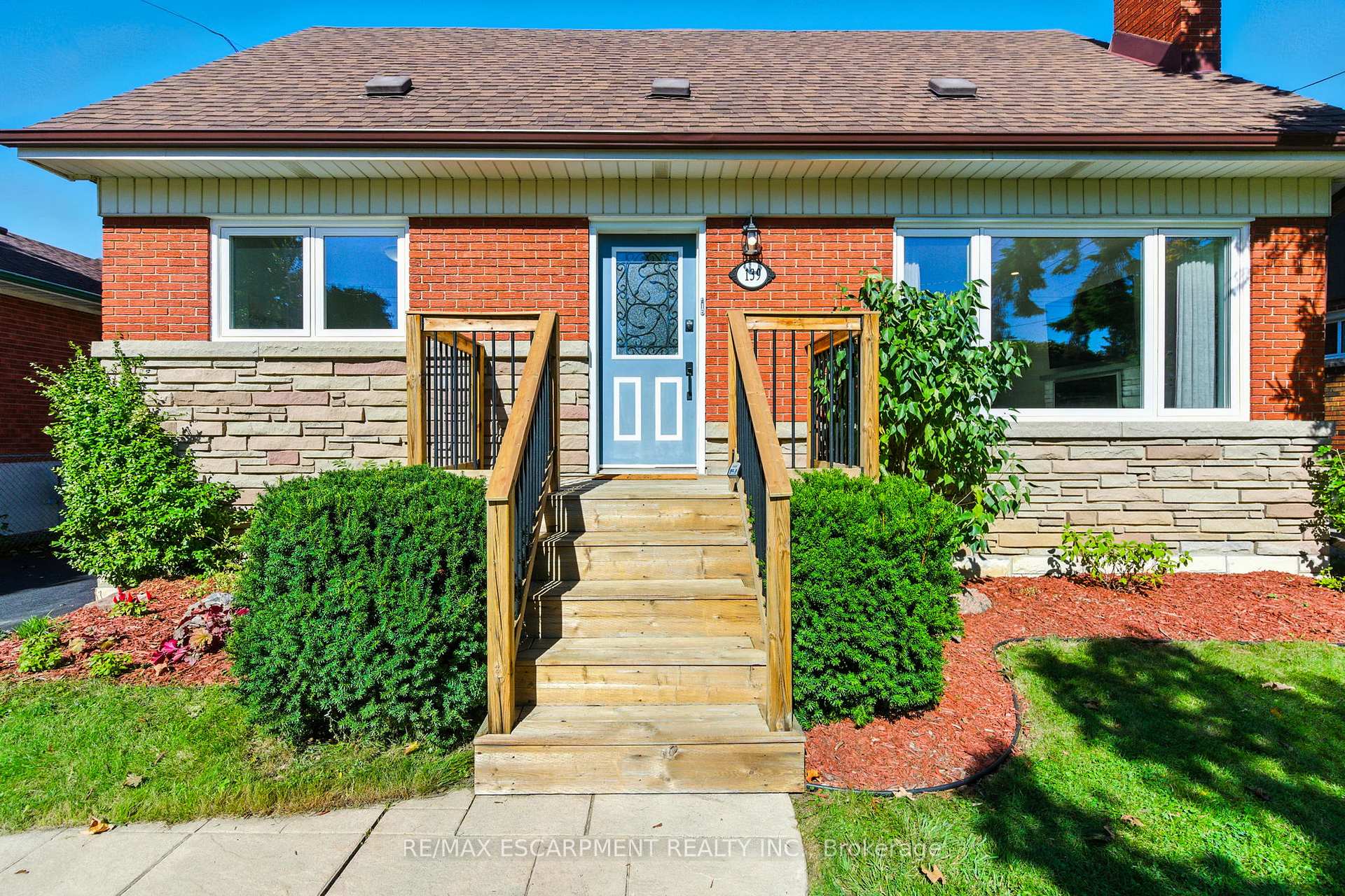 Photo 1 of 139 Toby Crescent, Hamilton, Huntington — HOMEH