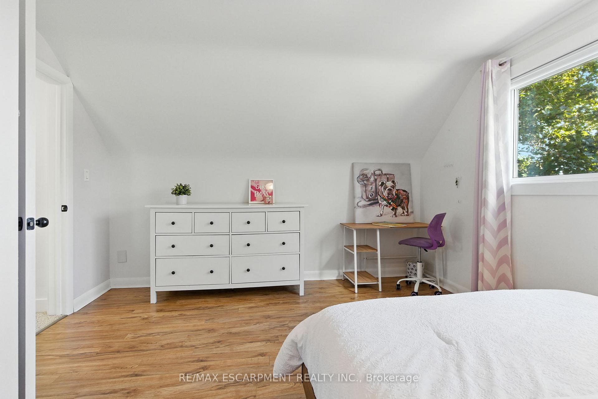 Photo 22 of 139 Toby Crescent, Hamilton, Huntington — HOMEH