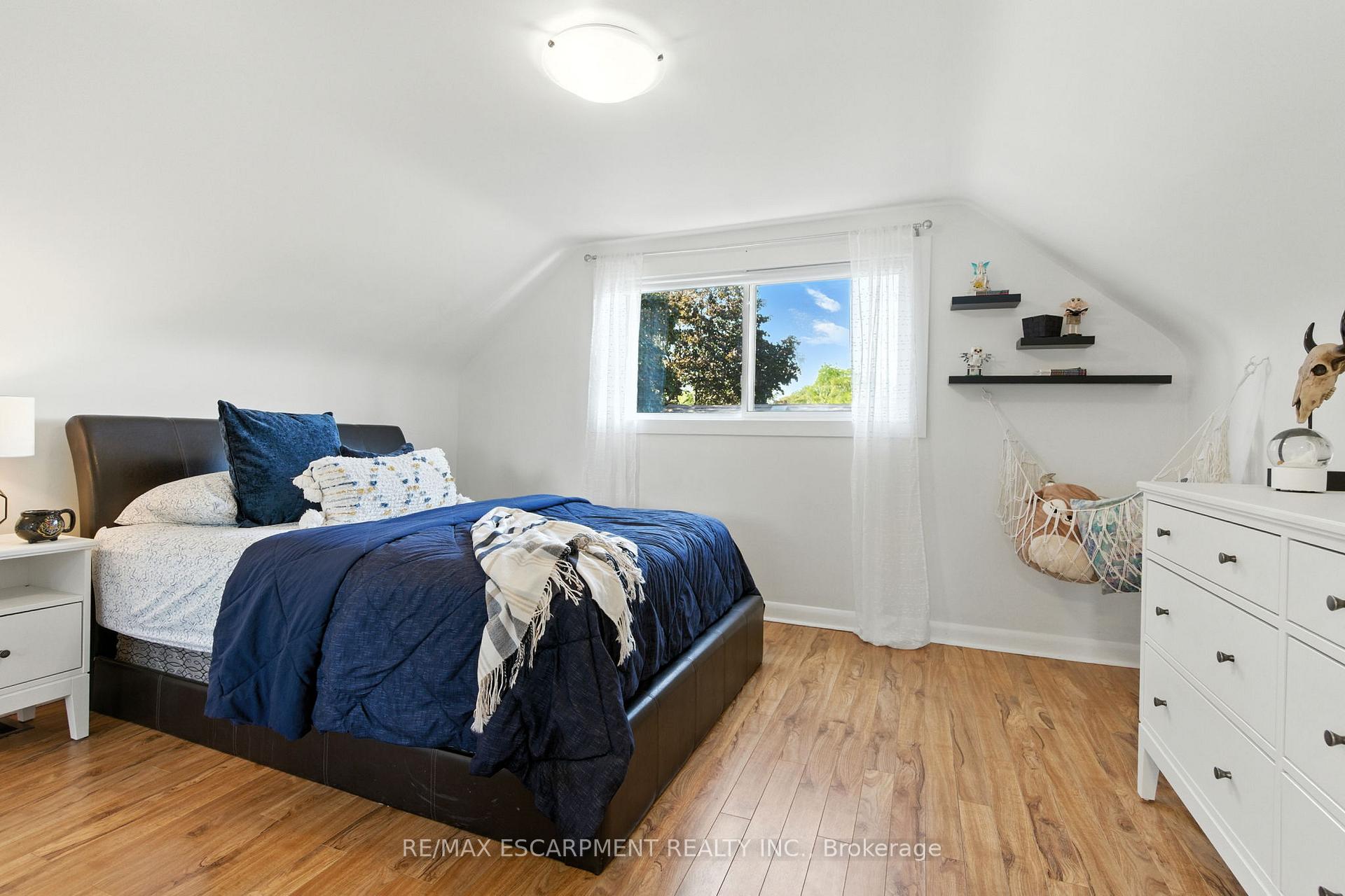 Photo 25 of 139 Toby Crescent, Hamilton, Huntington — HOMEH