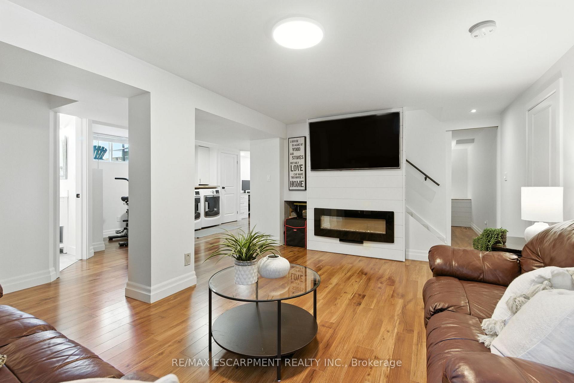 Photo 28 of 139 Toby Crescent, Hamilton, Huntington — HOMEH