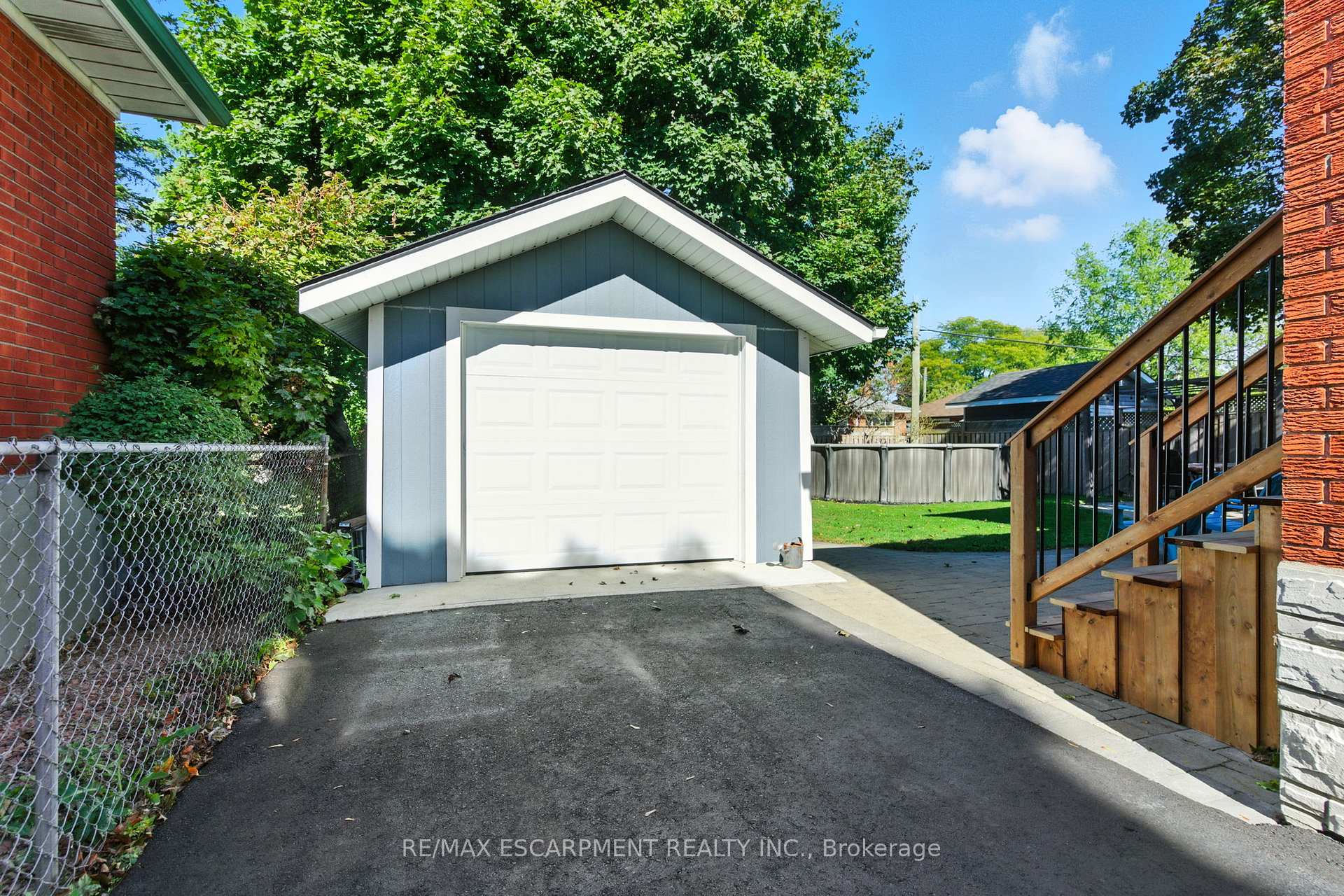 Photo 37 of 139 Toby Crescent, Hamilton, Huntington — HOMEH