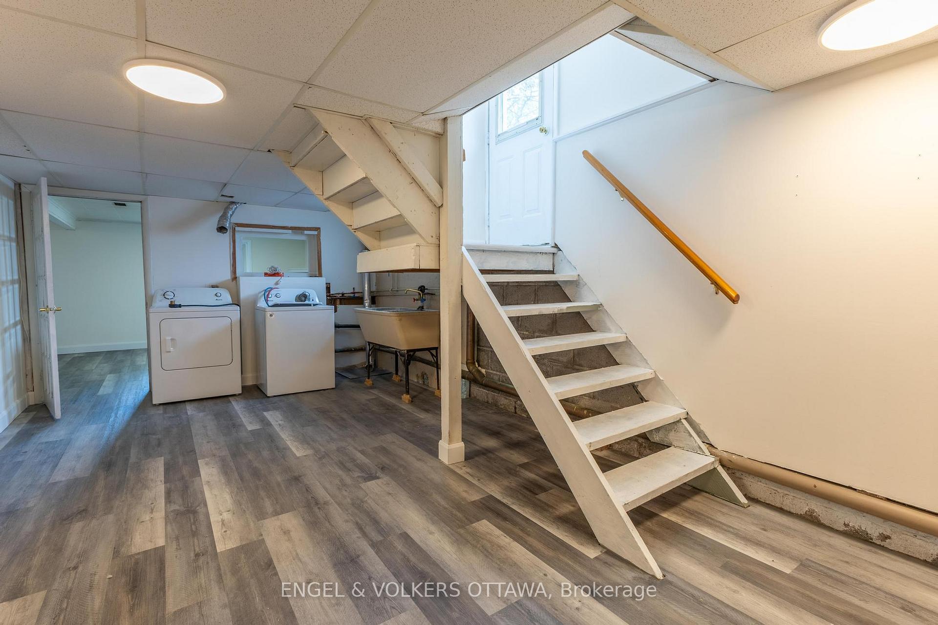 Photo 20 of 89 Munro Street, Carleton Place — HOMEH