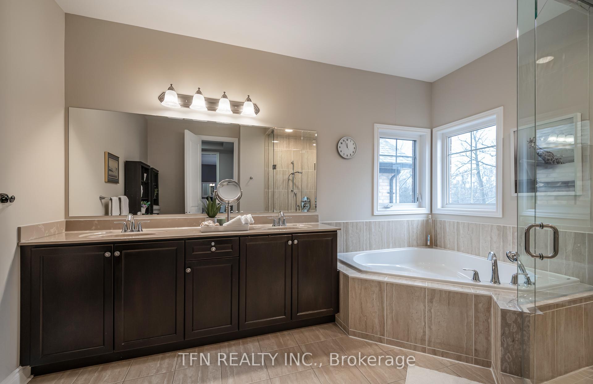 Photo 27 of 559 Valley Vista Drive, Vaughan, Patterson — HOMEH