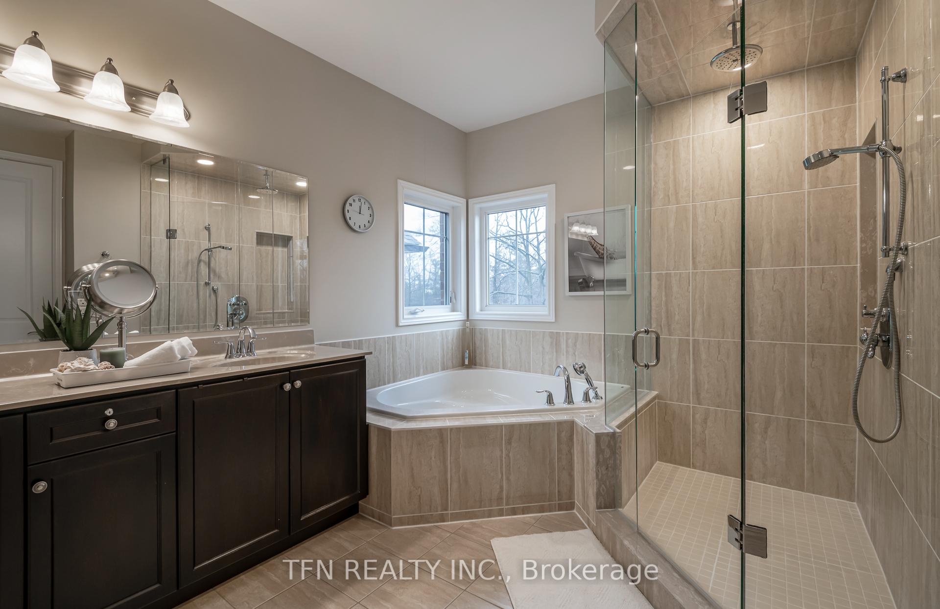 Photo 29 of 559 Valley Vista Drive, Vaughan, Patterson — HOMEH