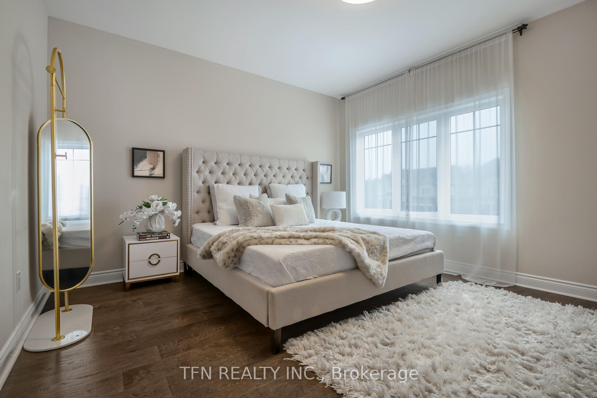 Photo 32 of 559 Valley Vista Drive, Vaughan, Patterson — HOMEH
