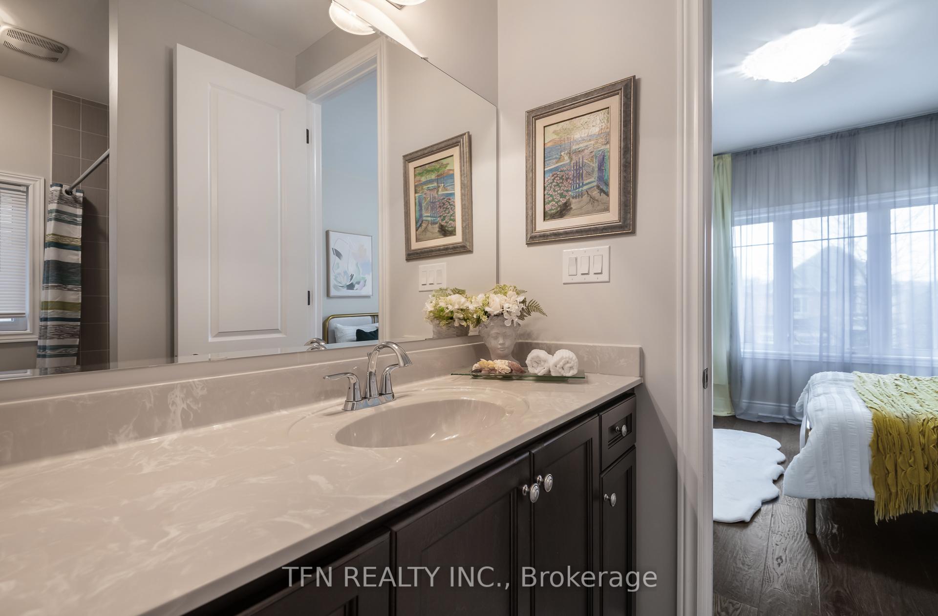 Photo 37 of 559 Valley Vista Drive, Vaughan, Patterson — HOMEH
