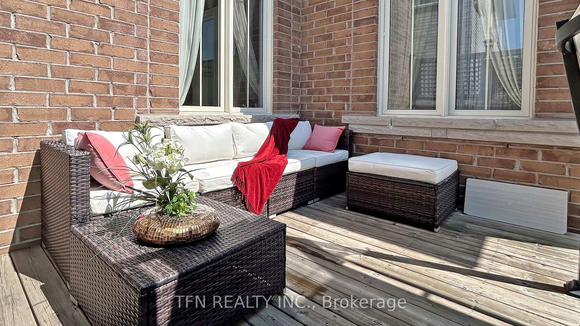 Photo 43 of 559 Valley Vista Drive, Vaughan, Patterson — HOMEH