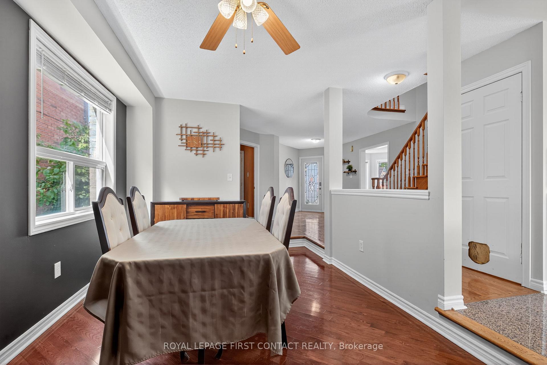 Photo 11 of 122 Northview Crescent, Barrie, Northwest — HOMEH