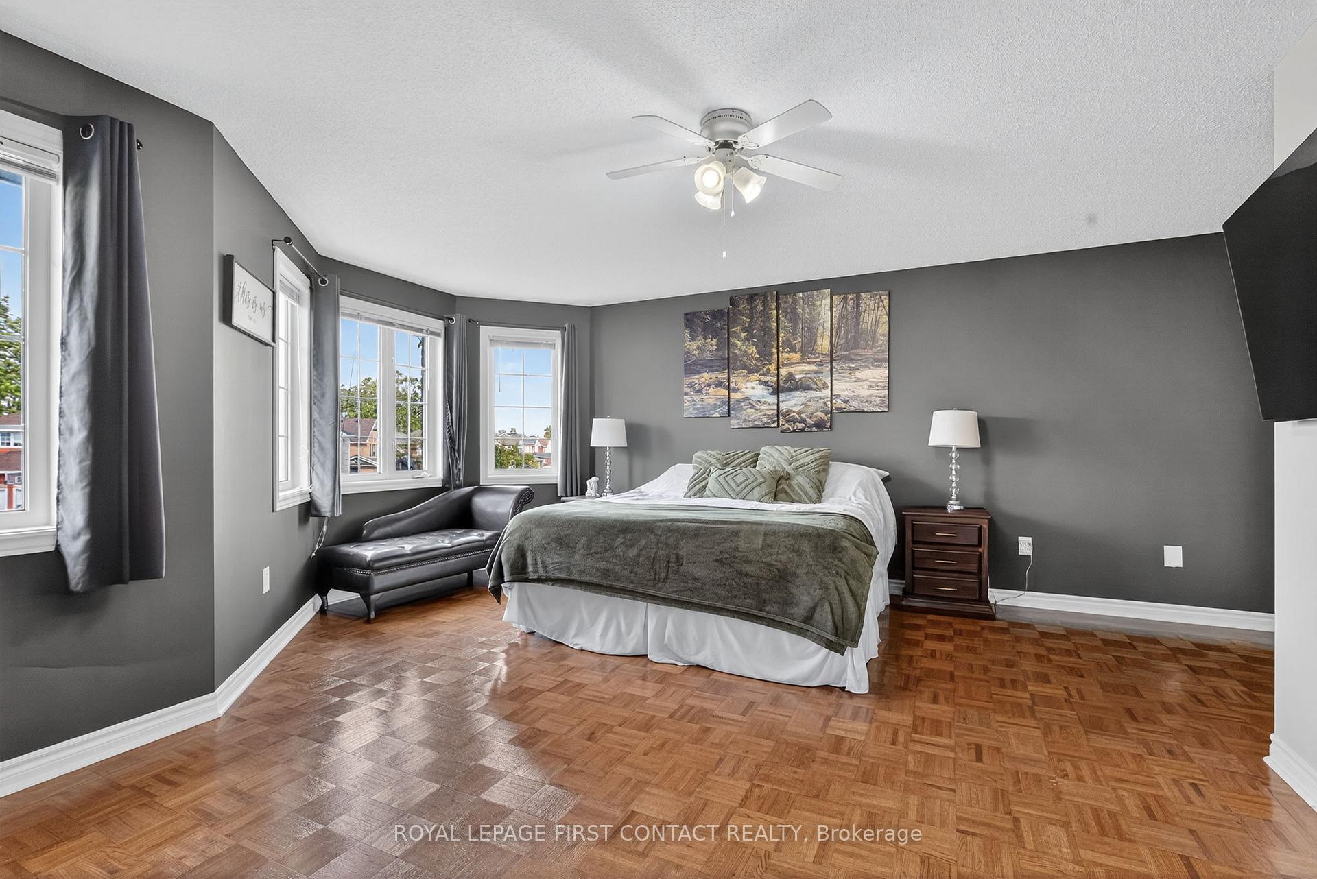 Photo 18 of 122 Northview Crescent, Barrie, Northwest — HOMEH