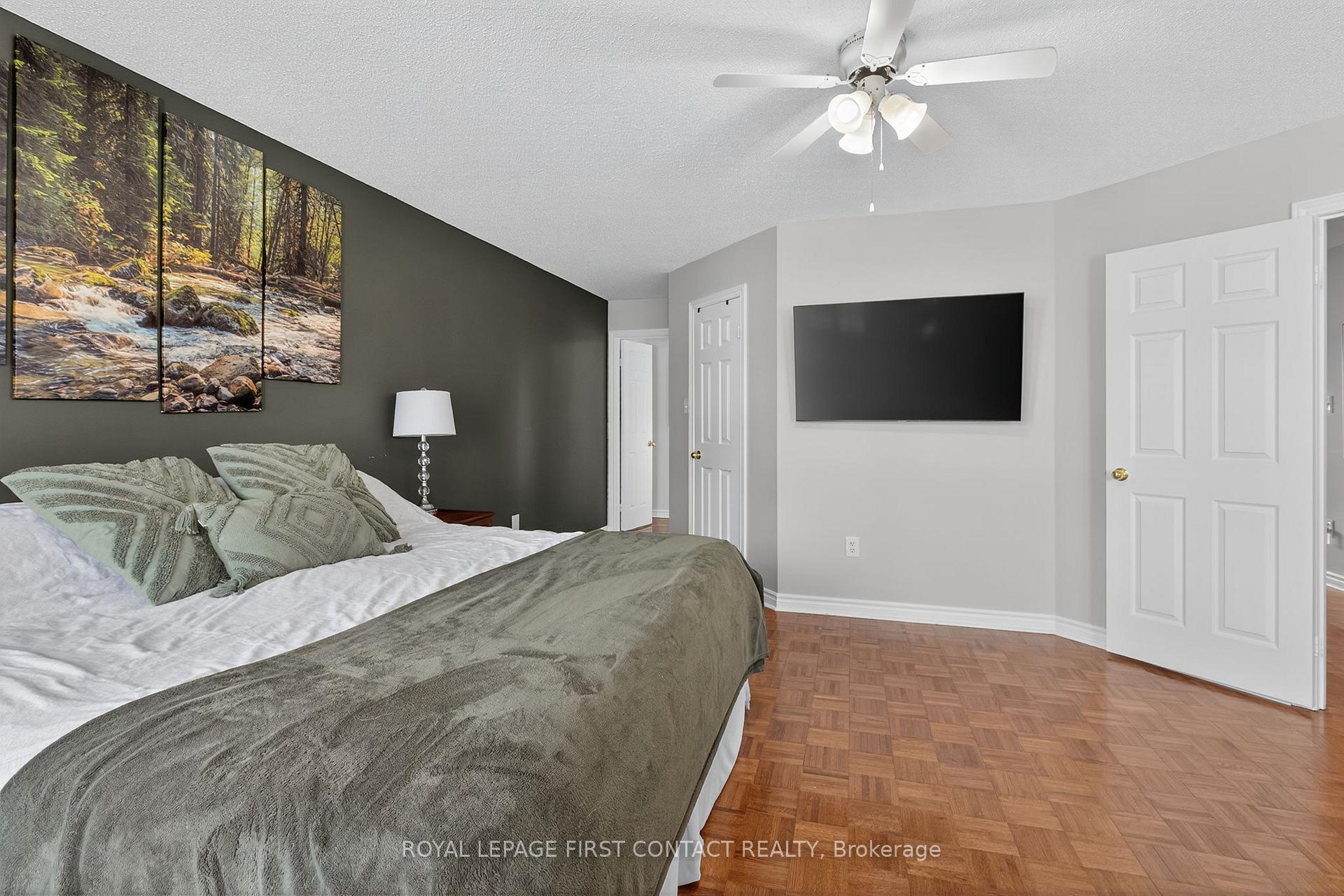 Photo 19 of 122 Northview Crescent, Barrie, Northwest — HOMEH