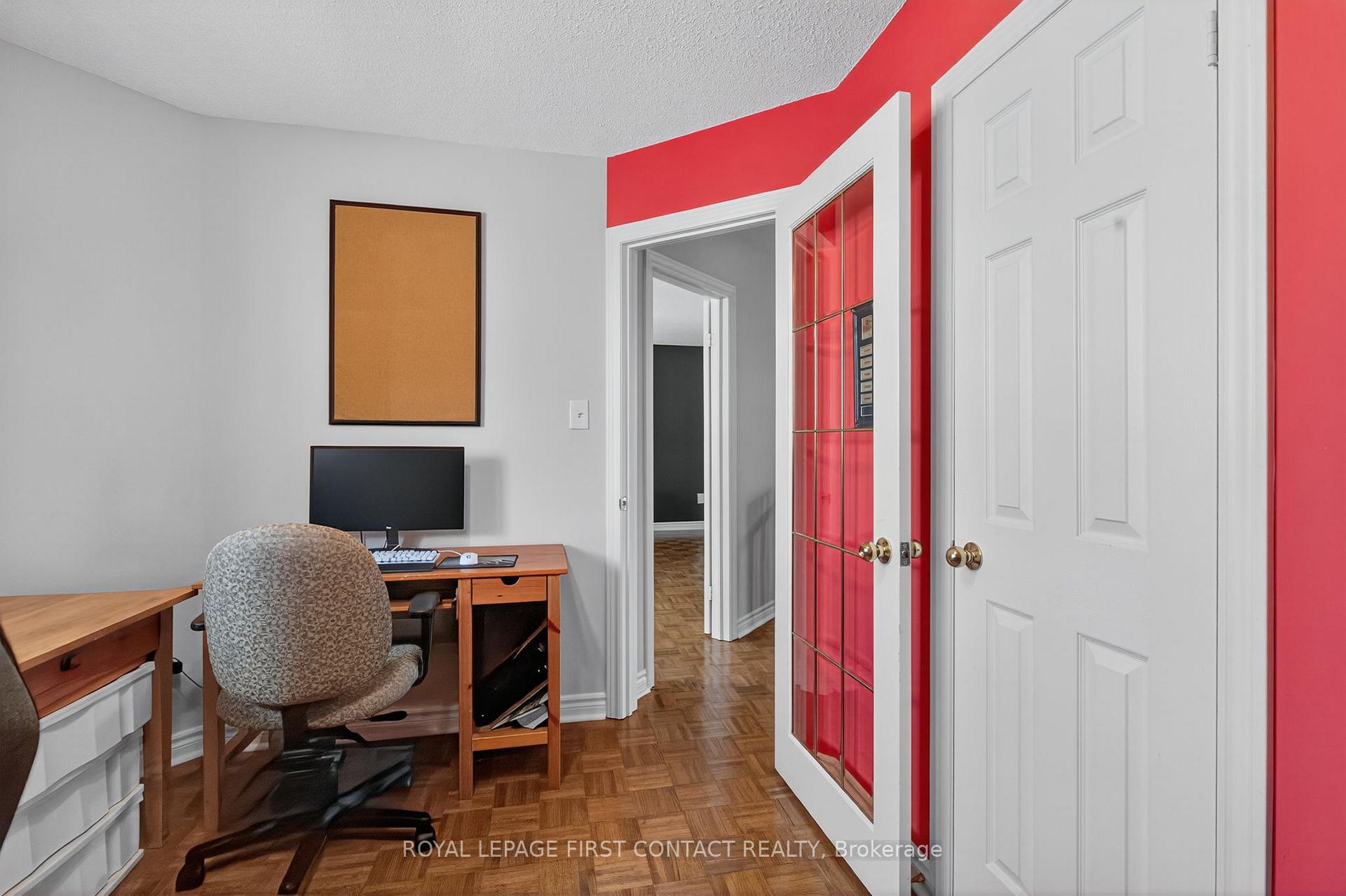 Photo 22 of 122 Northview Crescent, Barrie, Northwest — HOMEH