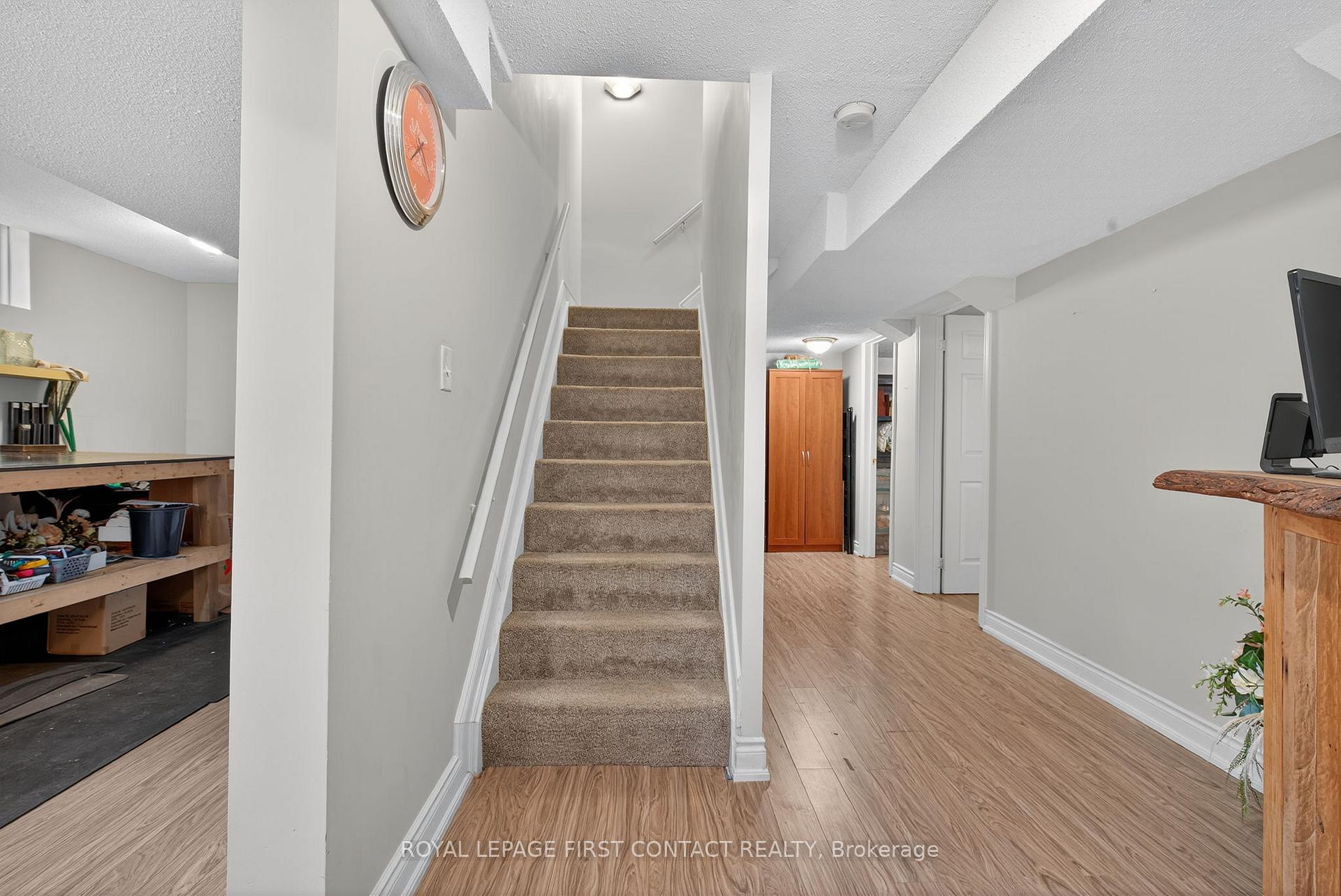 Photo 31 of 122 Northview Crescent, Barrie, Northwest — HOMEH