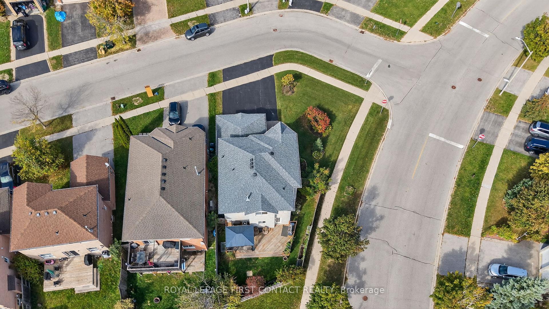 Photo 37 of 122 Northview Crescent, Barrie, Northwest — HOMEH