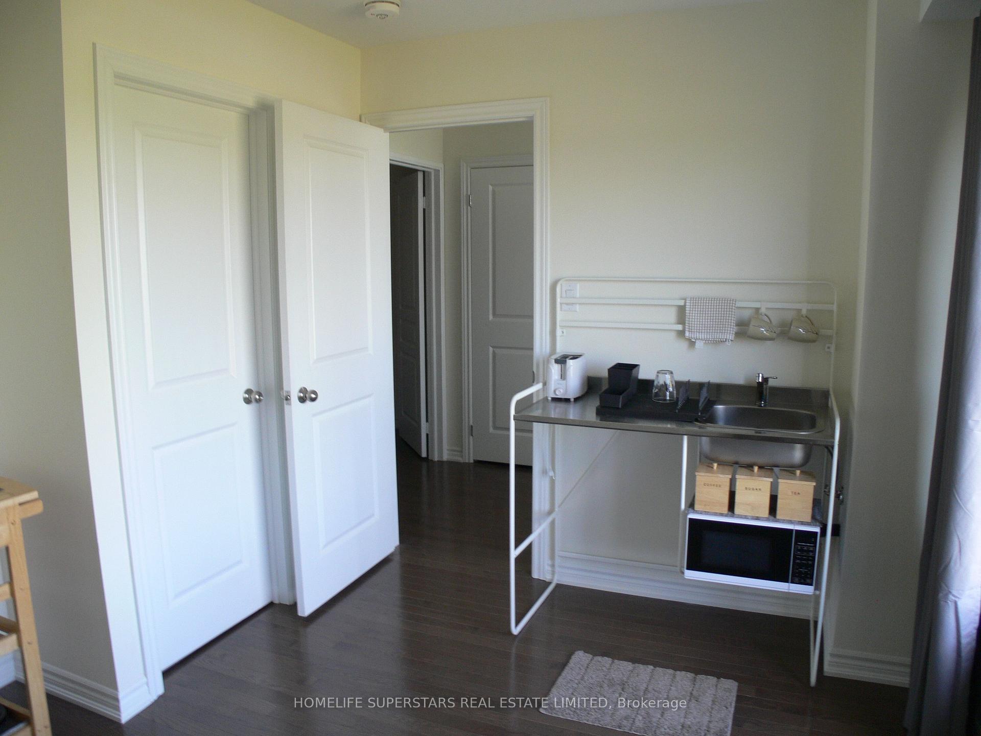 Photo 10 of 95 Donald Ficht Crescent, Brampton, Northwest Brampton — HOMEH